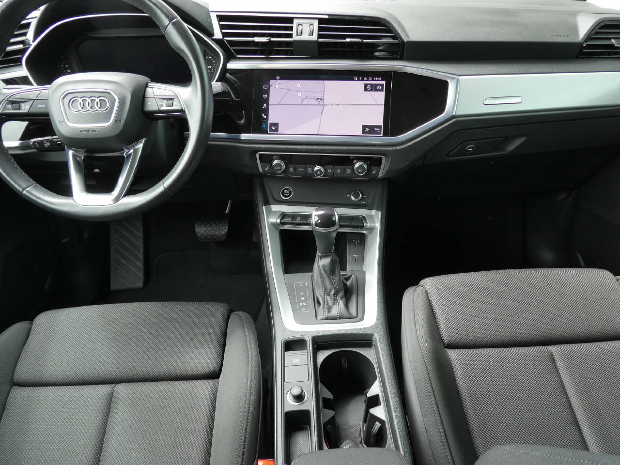 AUDI Q3 Sportback 1.5 35 TFSI Attraction S-Tronic-image-12