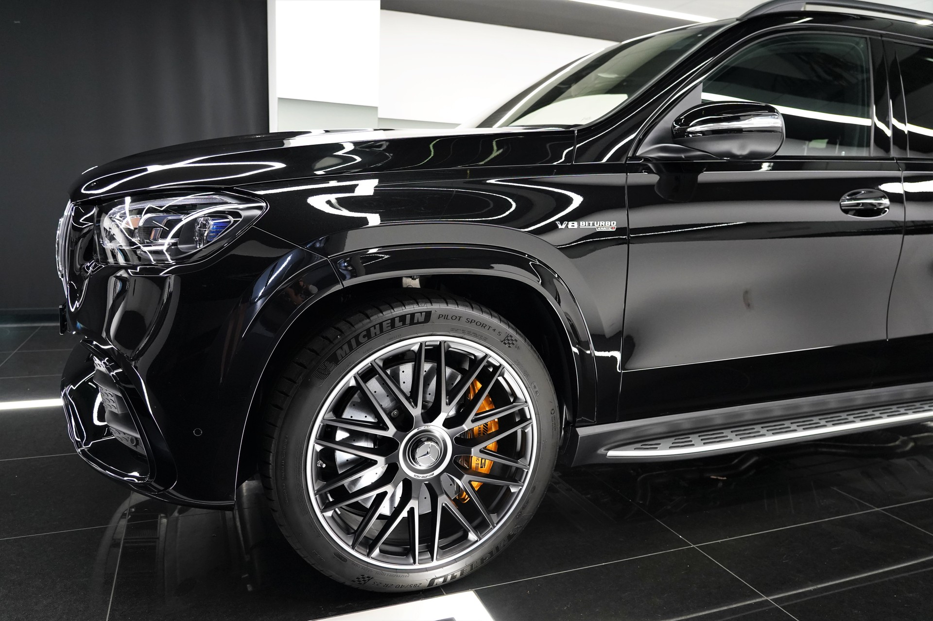 MERCEDES-BENZ GLS 63 4Matic+ TCT 9G-image-5