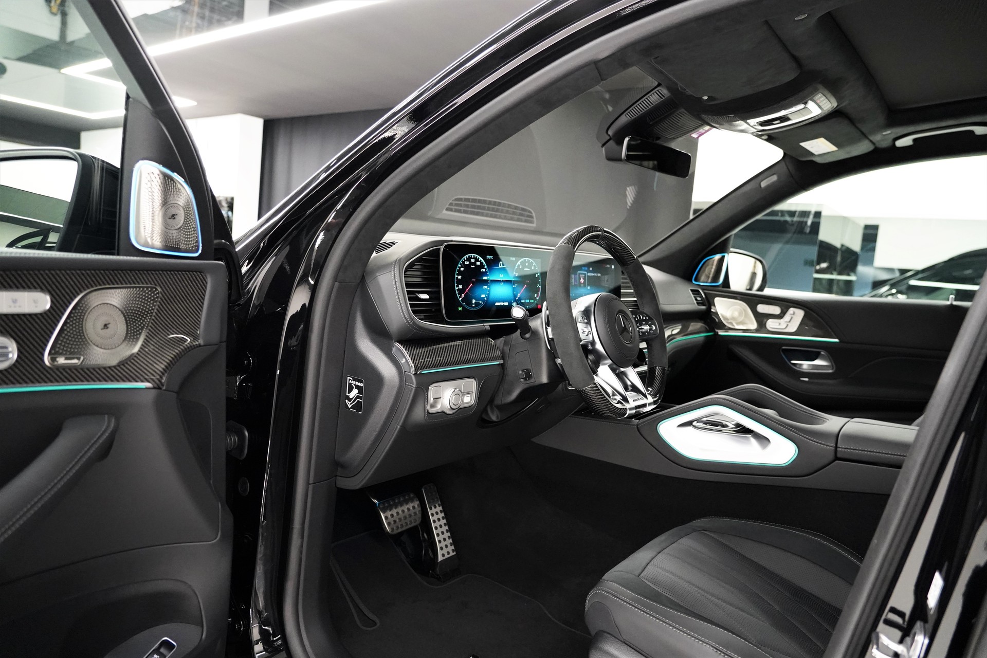 MERCEDES-BENZ GLS 63 4Matic+ TCT 9G-image-6