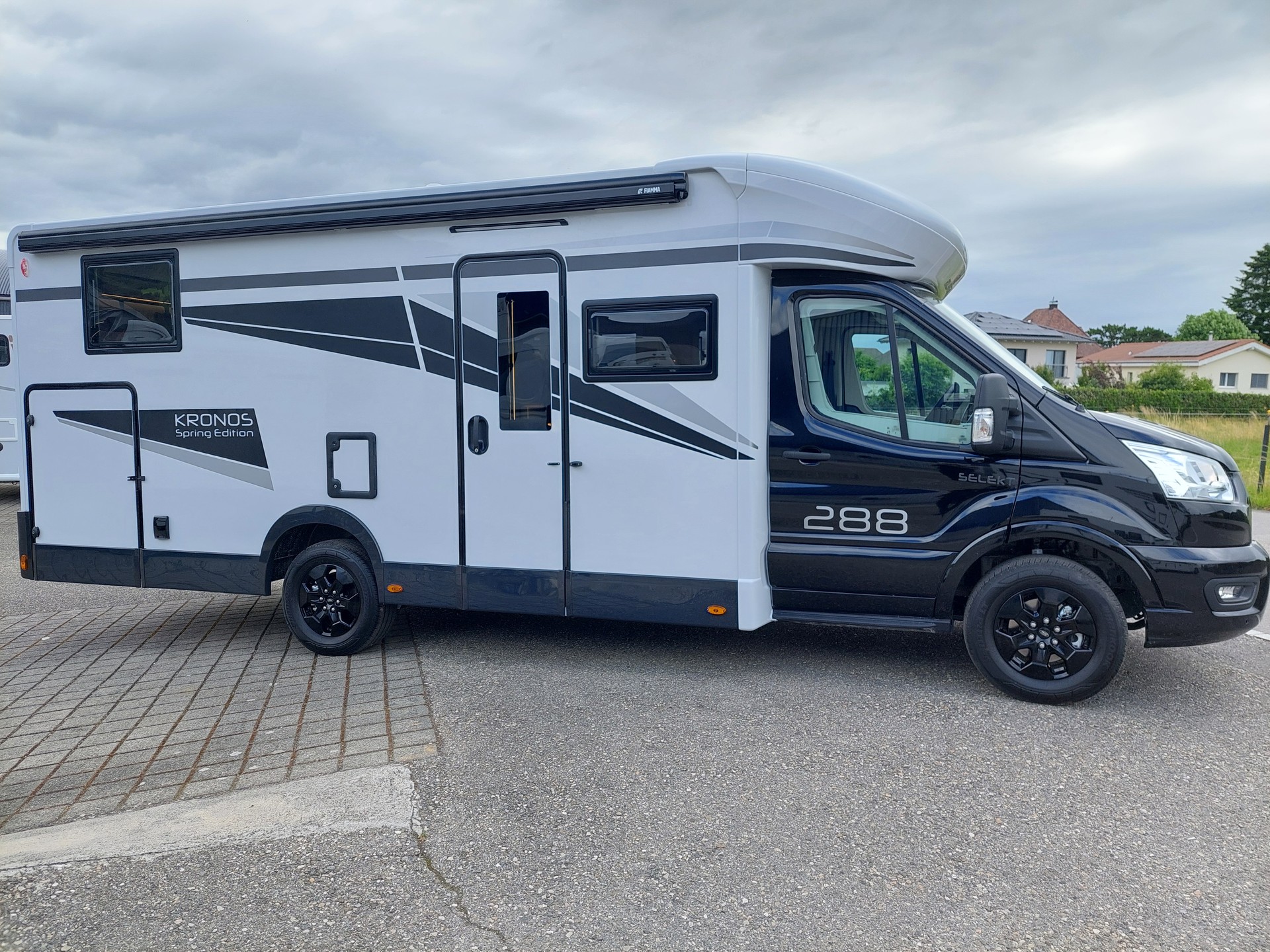 ROLLER TEAM Ford KRONOS 288TL SPRING EDITION