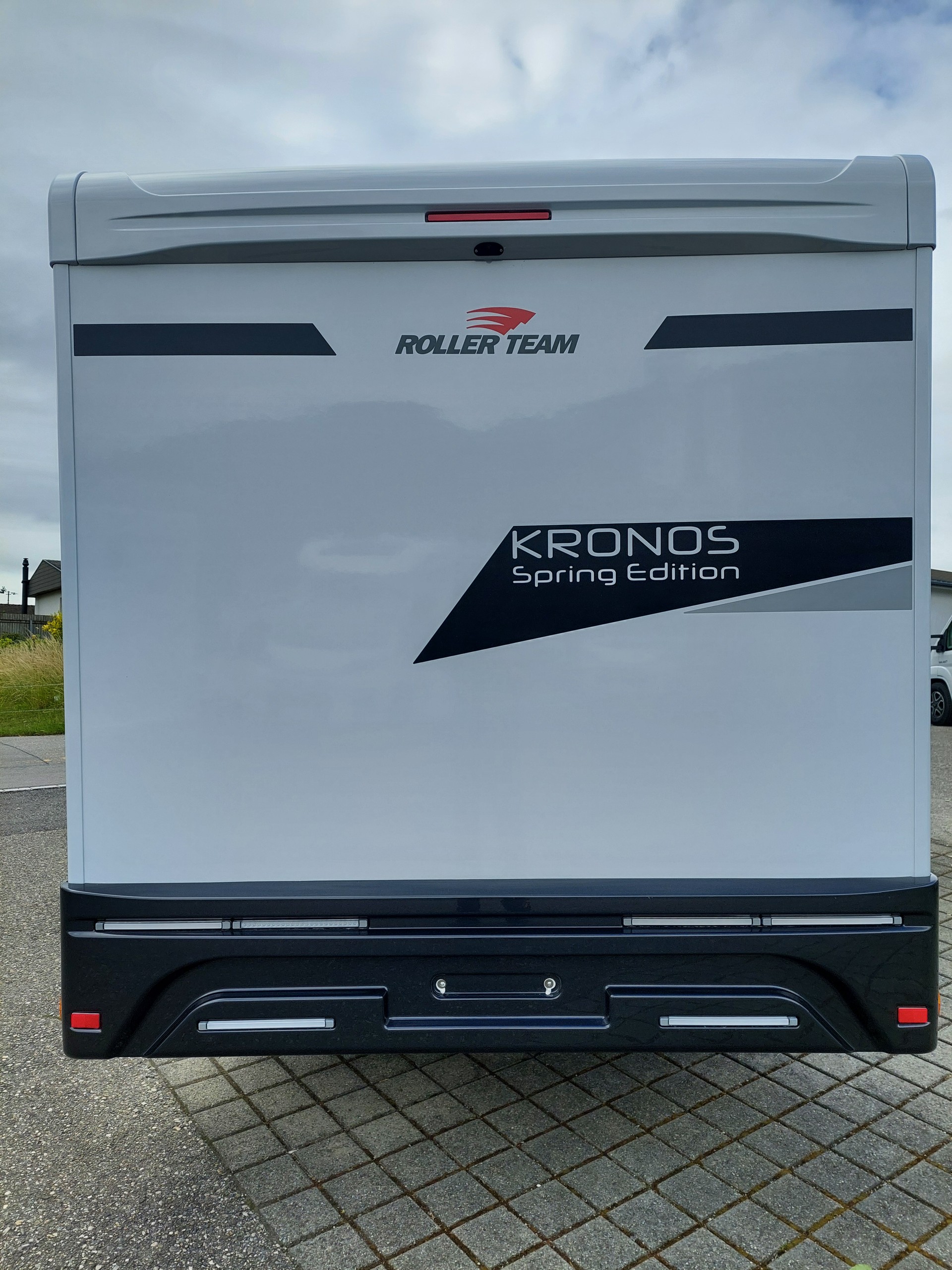 ROLLER TEAM Ford KRONOS 288TL SPRING EDITION-image-3
