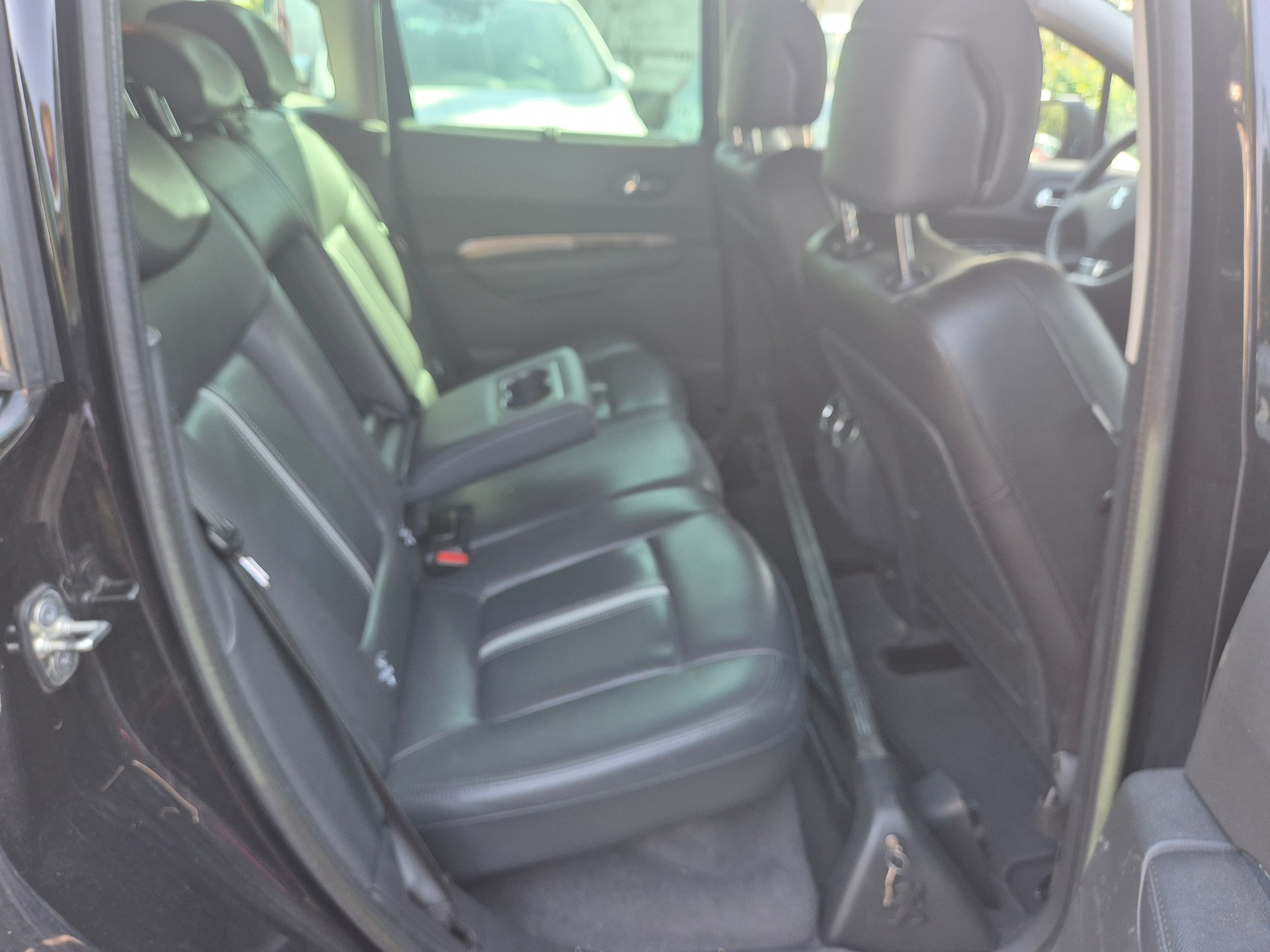 PEUGEOT 3008 1.6 16V T Allure Tiptronic-image-8