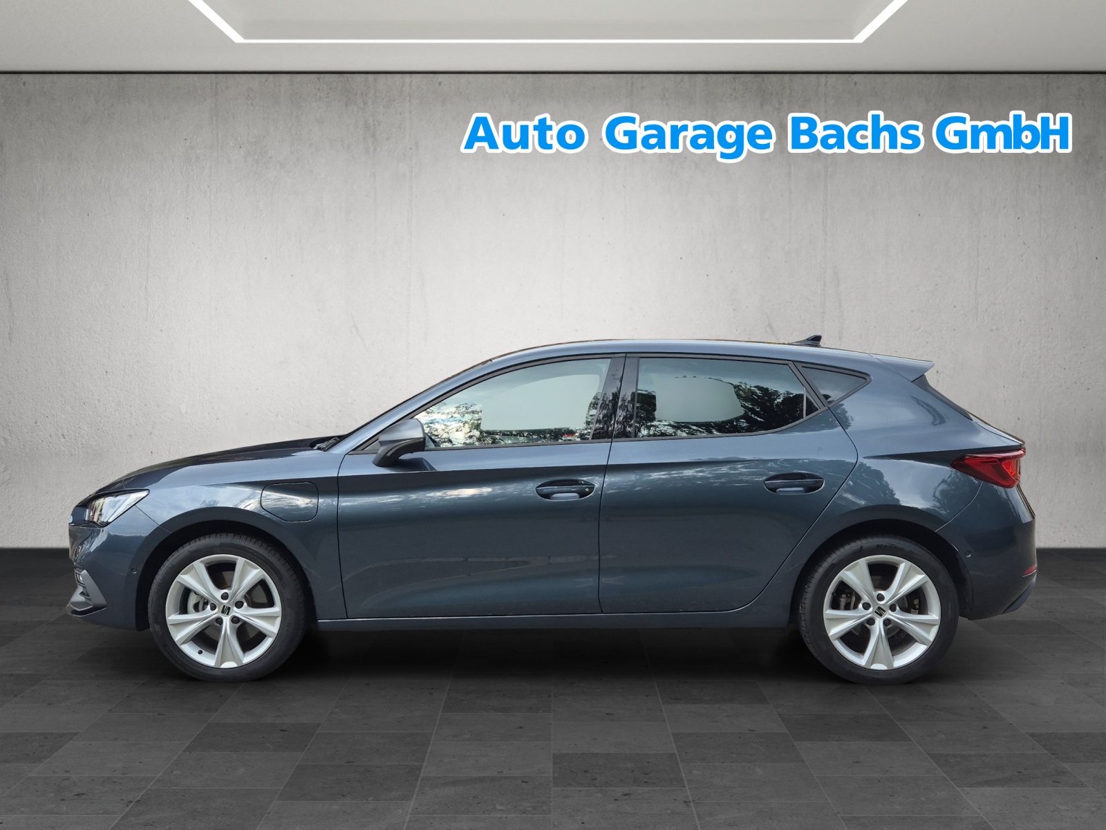 SEAT Leon ST 1.5 eHybrid pHEV DSG FR-showroom-element-1
