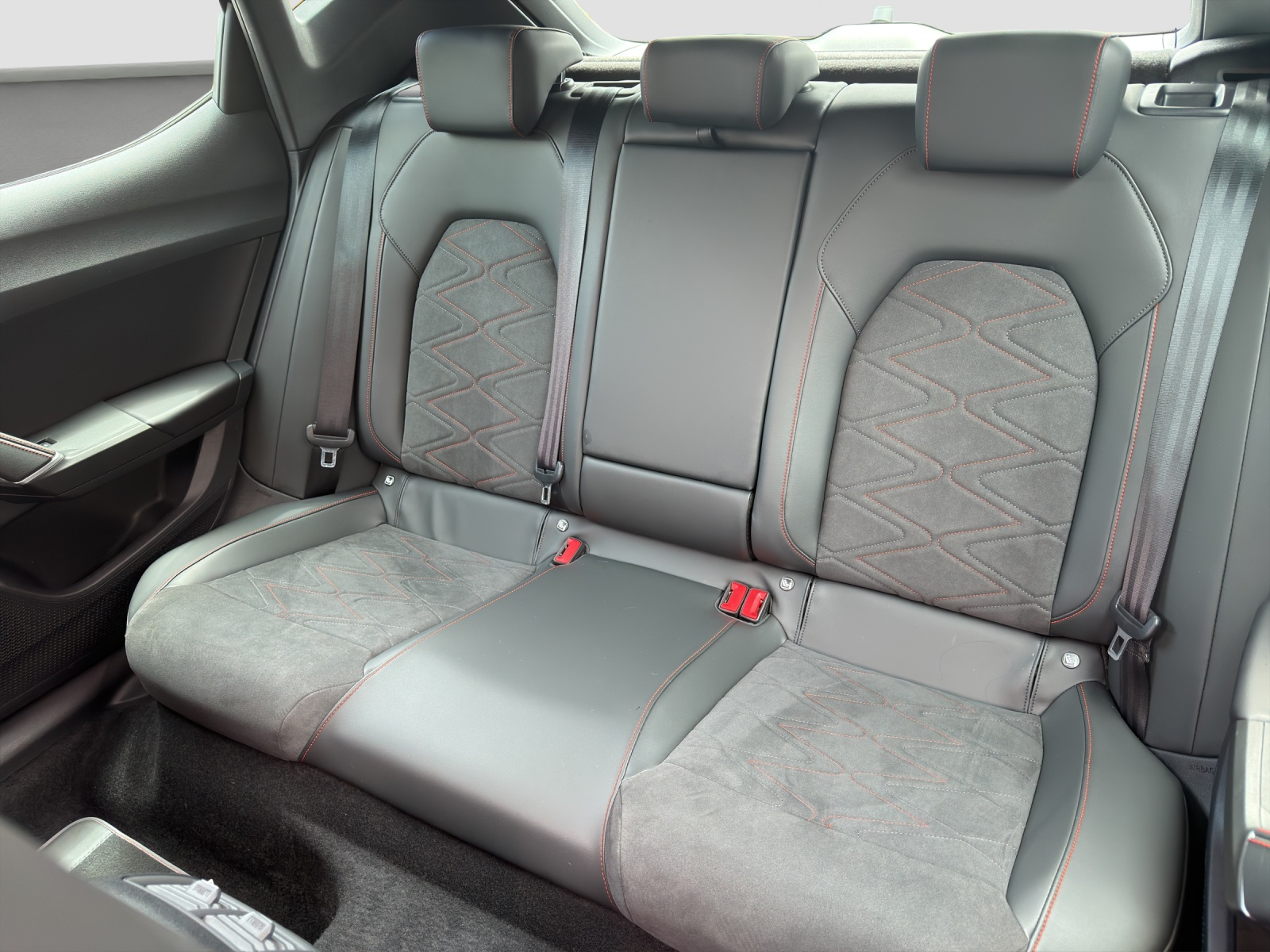 SEAT Leon 1.4 eHybrid pHEV DSG FR-image-10