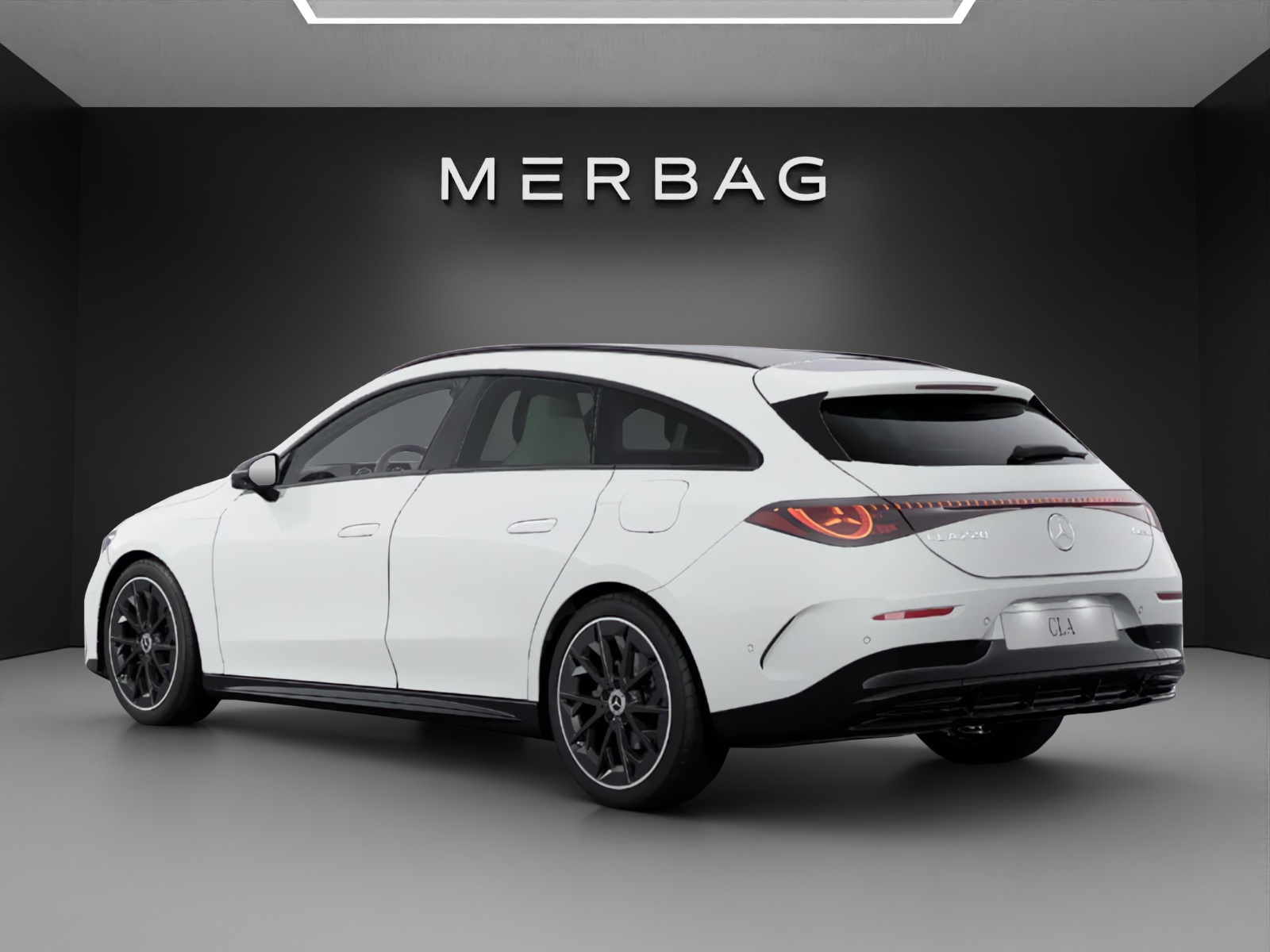 MERCEDES-BENZ CLA Shooting Brake 220 4Matic 8G-DCT-image-2