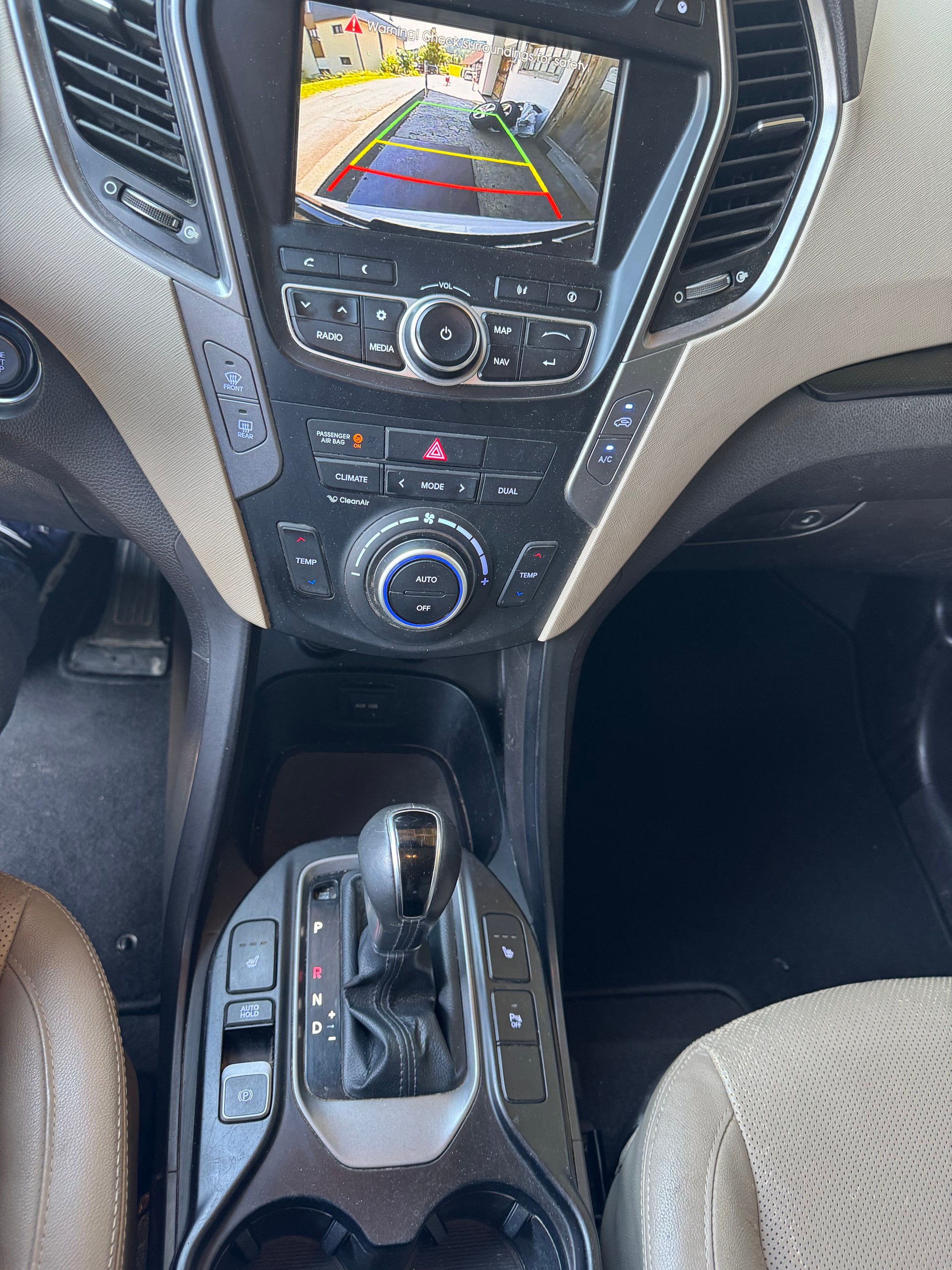 HYUNDAI Santa Fe 2.2 CRDI Amplia 4WD Automatic-image-13