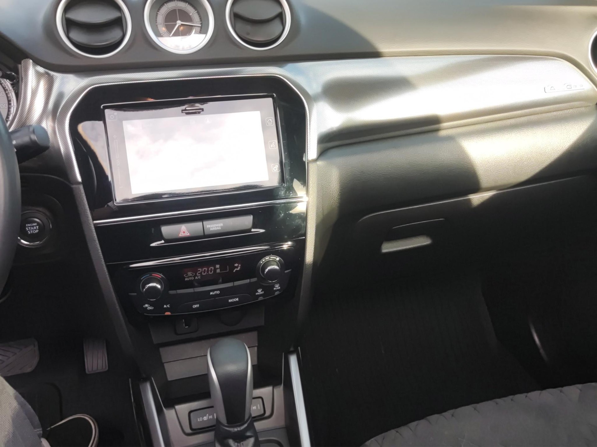 SUZUKI Vitara 1.4 T Piz Sulai Top Hybrid 4x4-image-10