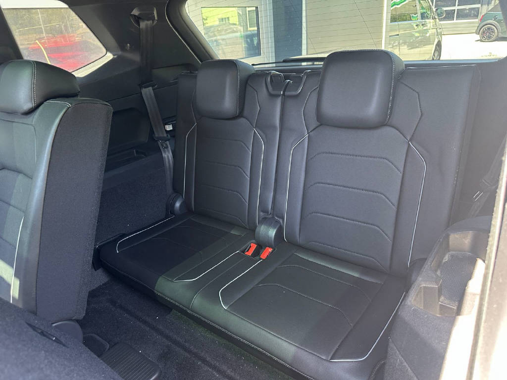 VW Tiguan Allspace 2.0 TDI SCR R-Line DSG-image-8