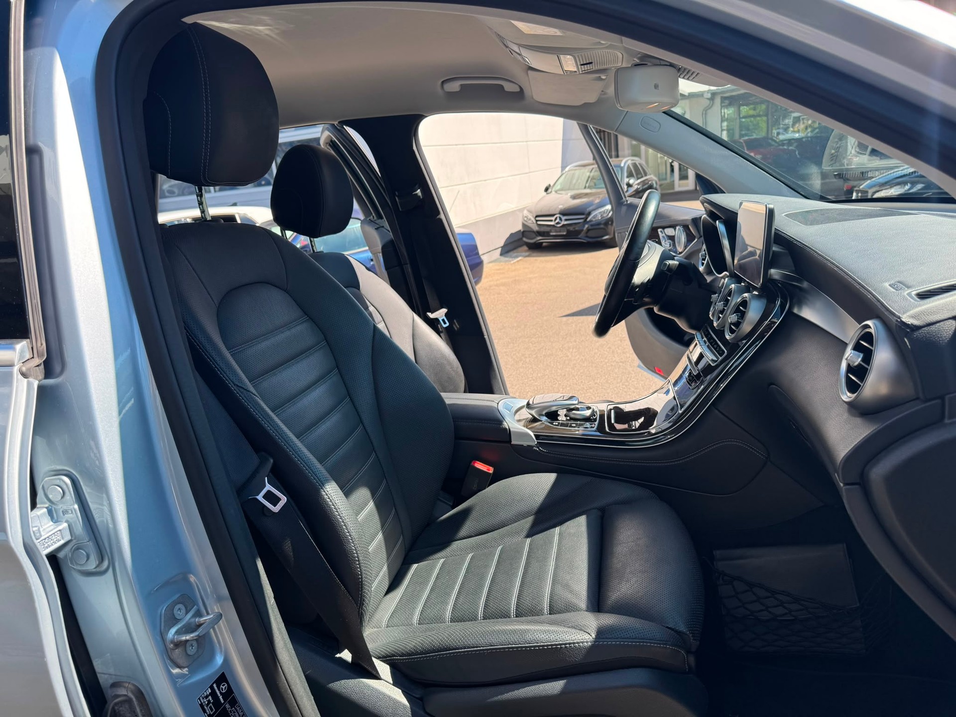 MERCEDES-BENZ GLC 350 e Exclusive 4Matic 7G-Tronic-image-13