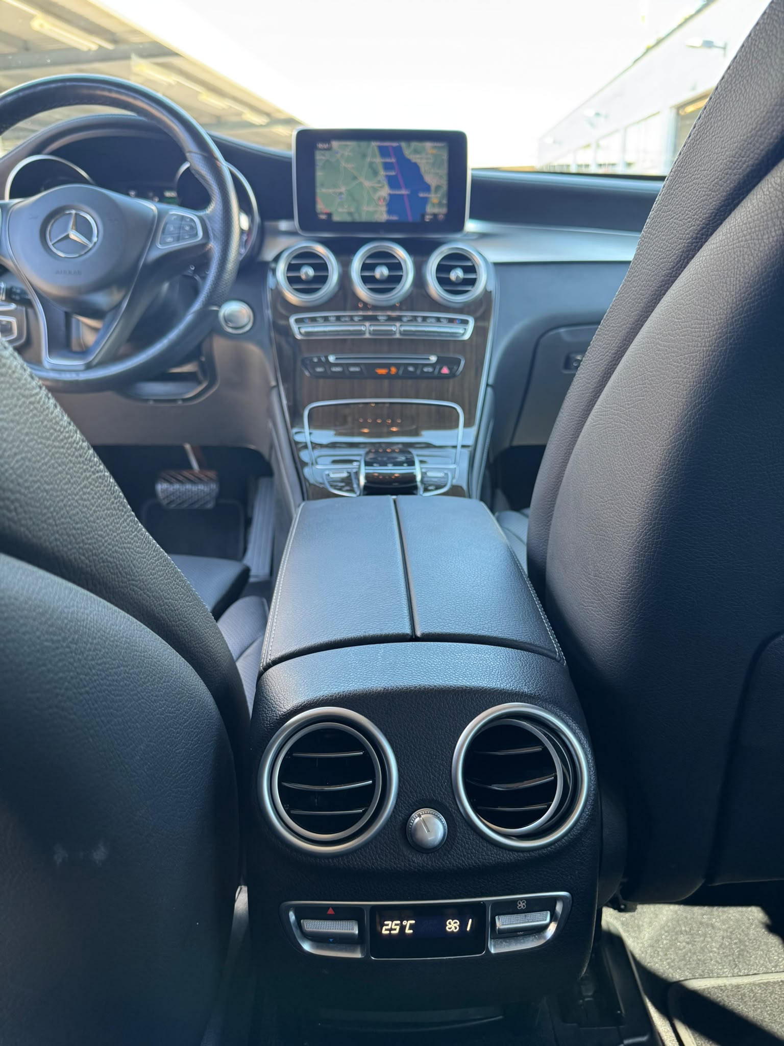 MERCEDES-BENZ GLC 350 e Exclusive 4Matic 7G-Tronic-image-11