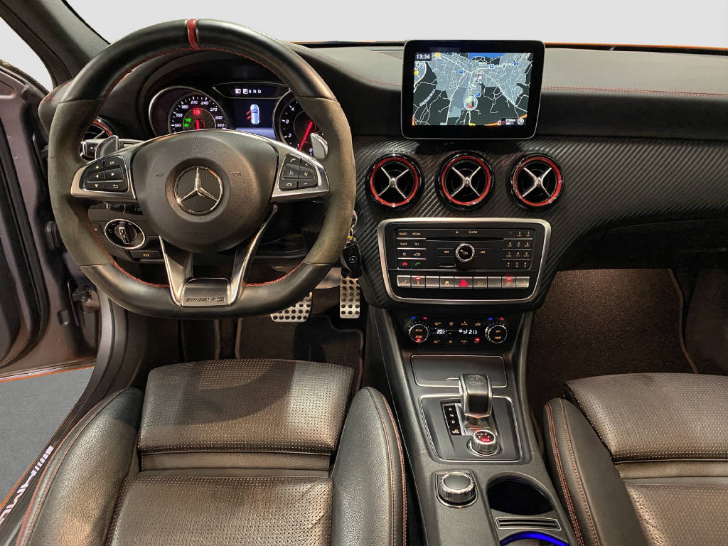 MERCEDES-BENZ A 45 AMG 4m-image-9