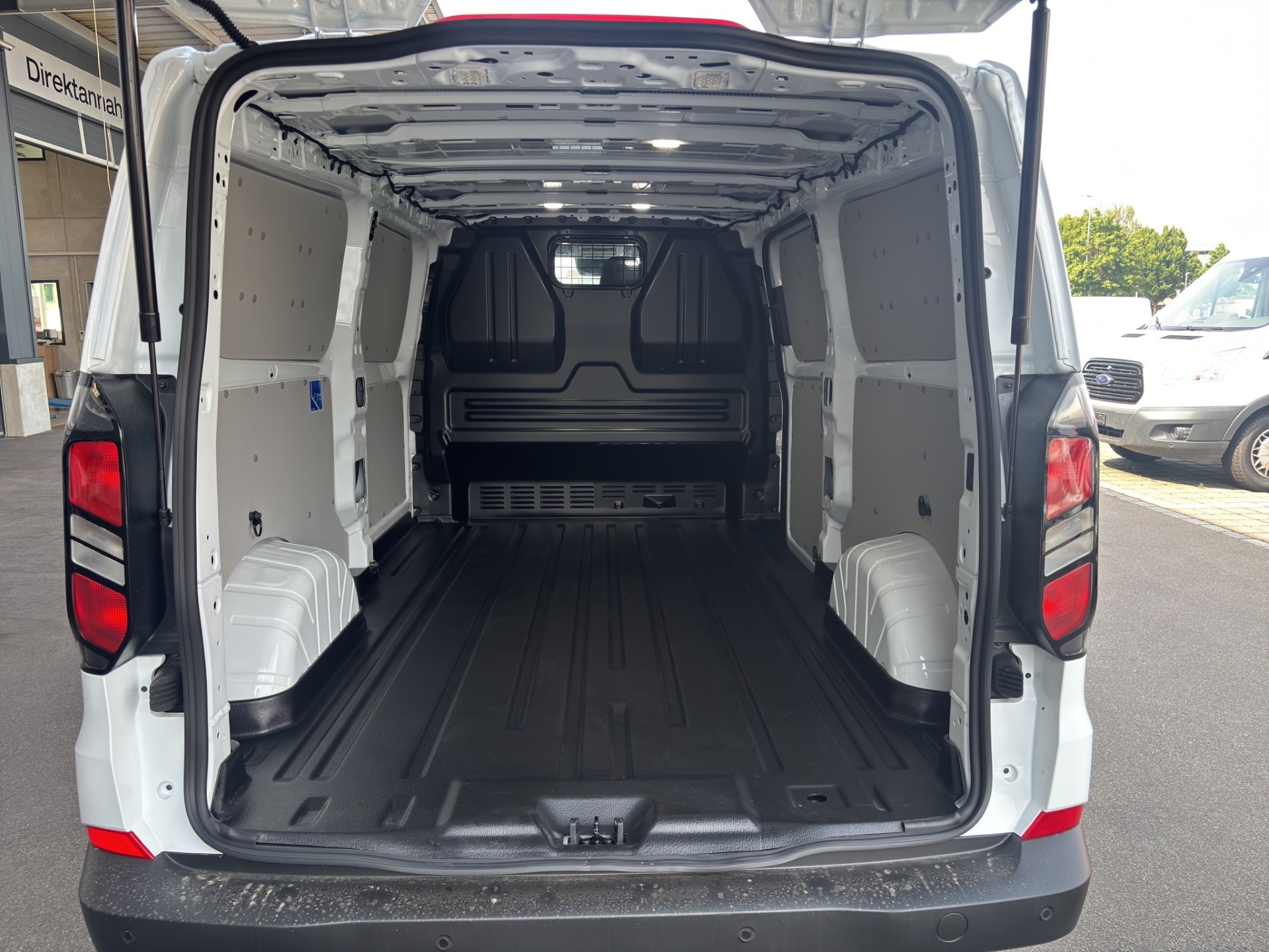 FORD Transit C Van 280 L2 2.0 EcoBlue 110 Trend-image-11