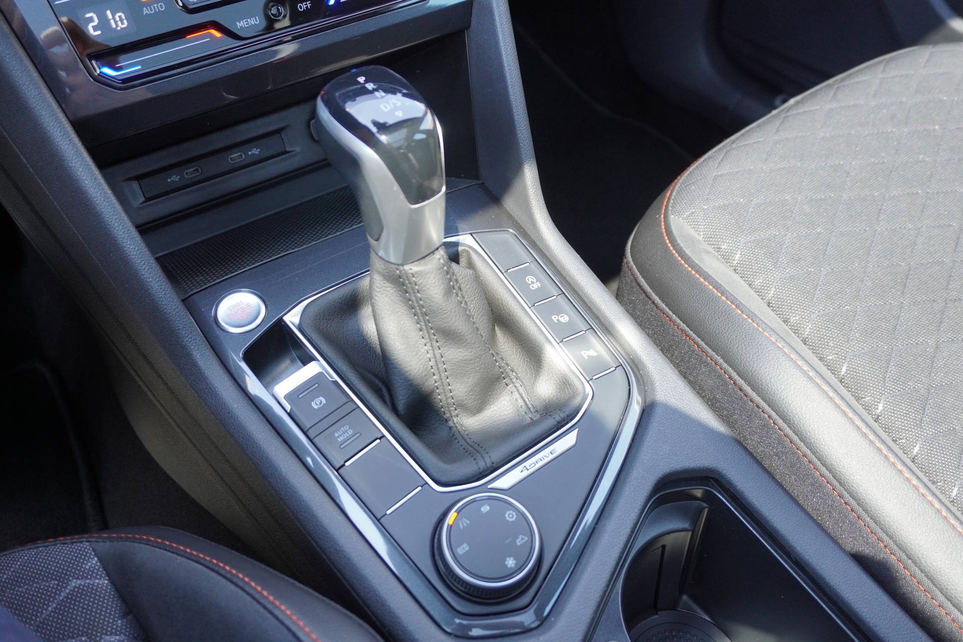 SEAT Tarraco 2.0TSI FR 4Drive DSG 7-PLÄTZER!!!-image-20