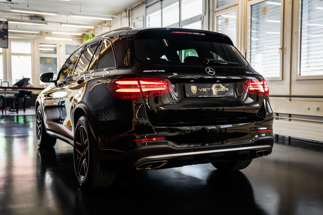 MERCEDES-BENZ GLC 43 AMG 4Matic 9G-Tronic-showroom-element-3