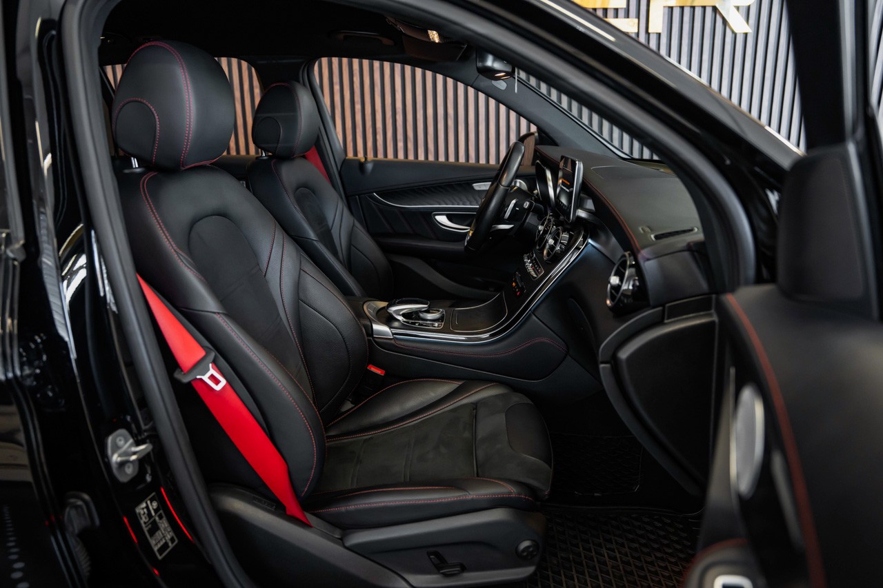 MERCEDES-BENZ GLC 43 AMG 4Matic 9G-Tronic-image-14
