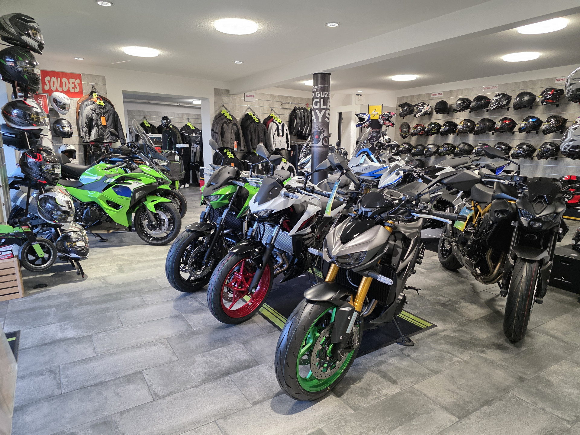 KAWASAKI Z 650 S-image-4