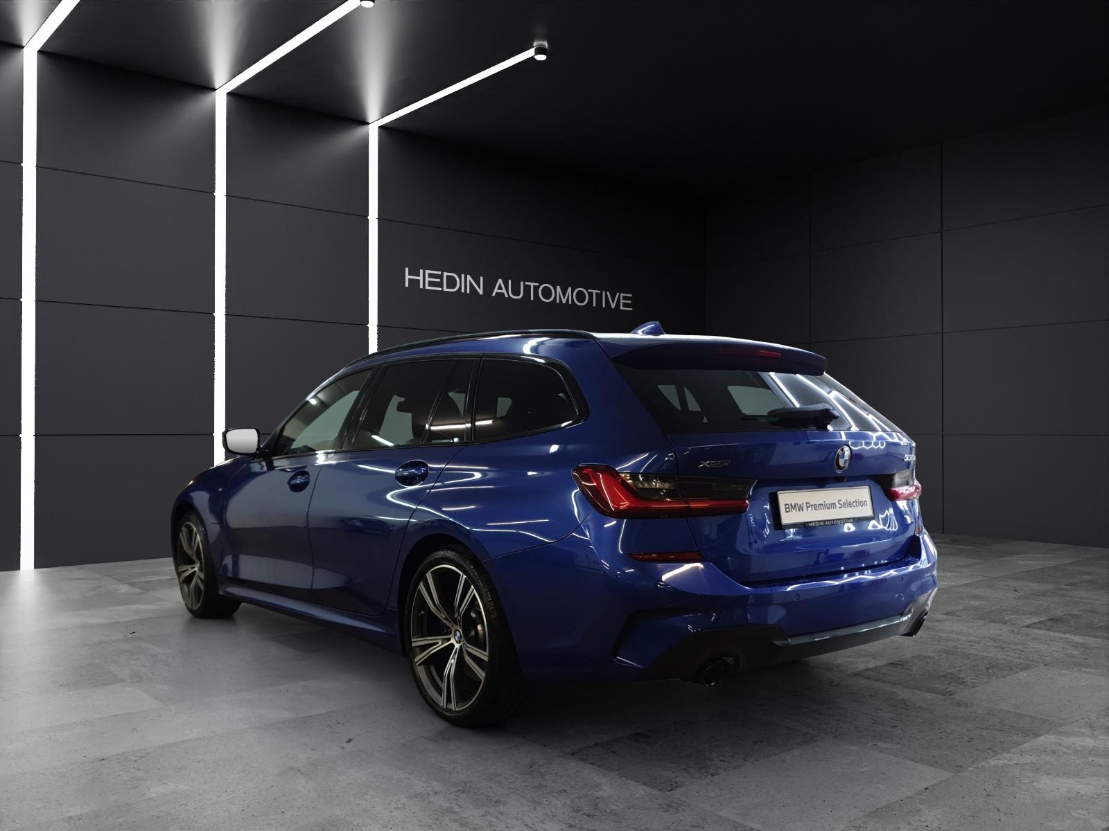 BMW 330e xDrive Touring-showroom-element-2