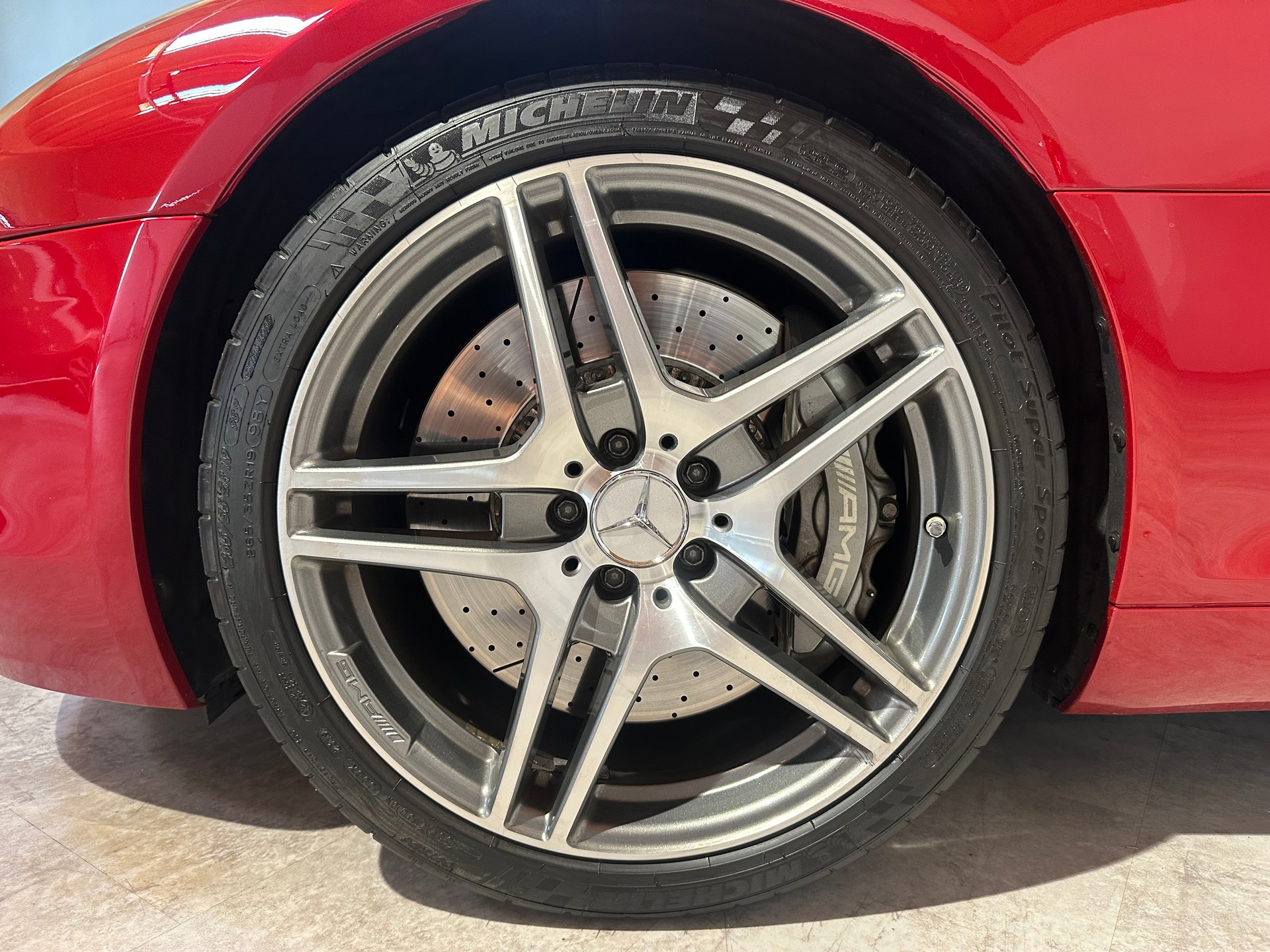 MERCEDES-BENZ SLS 63 AMG Speedshift / Originalzustand-image-29