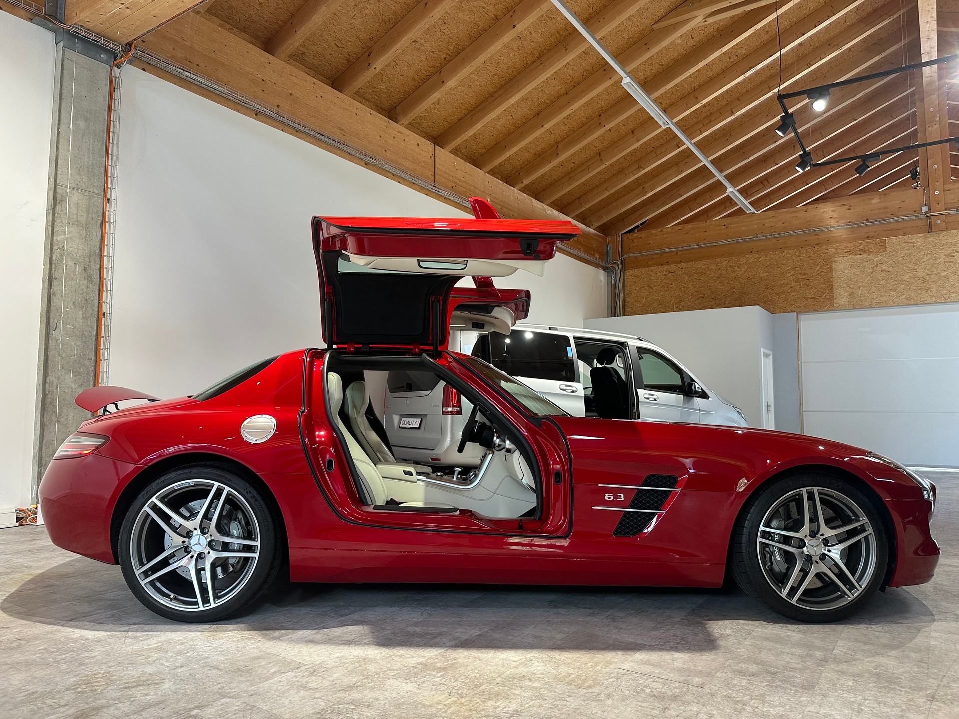 MERCEDES-BENZ SLS 63 AMG Speedshift / Originalzustand-image-12