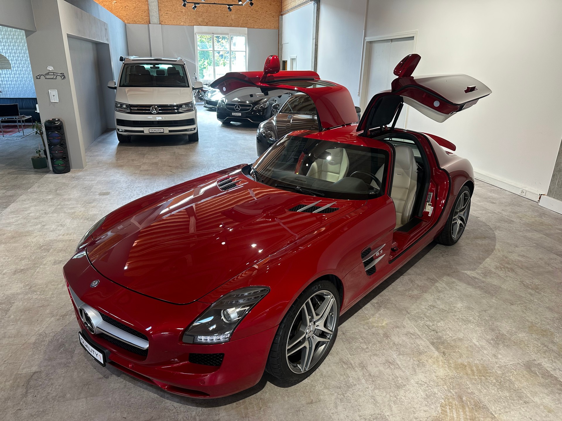 MERCEDES-BENZ SLS 63 AMG Speedshift / Originalzustand-showroom-element-1