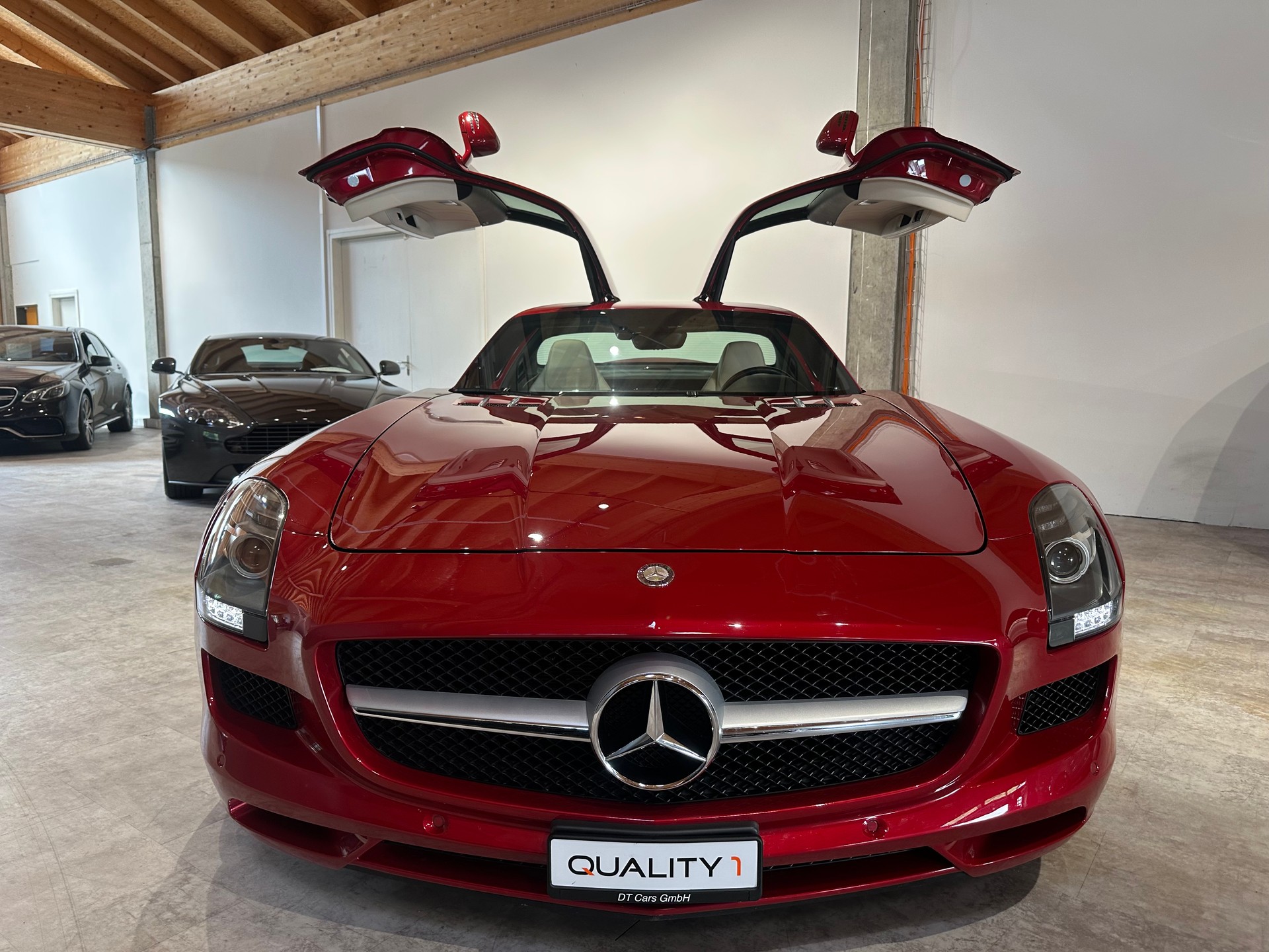 MERCEDES-BENZ SLS 63 AMG Speedshift / Originalzustand-showroom-element-2