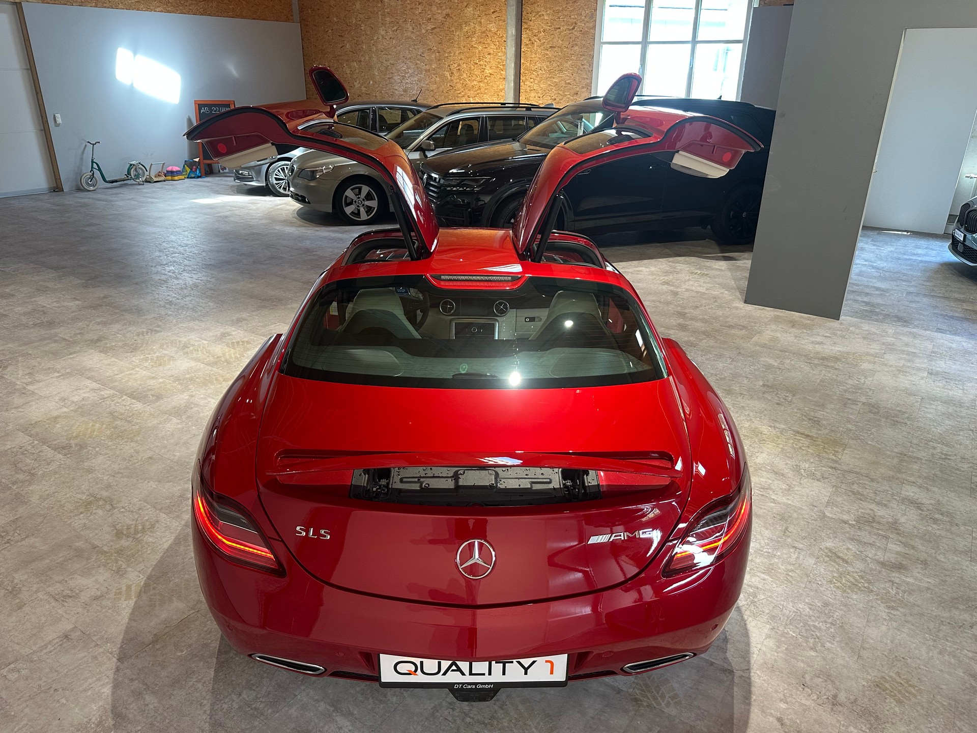 MERCEDES-BENZ SLS 63 AMG Speedshift / Originalzustand-image-9