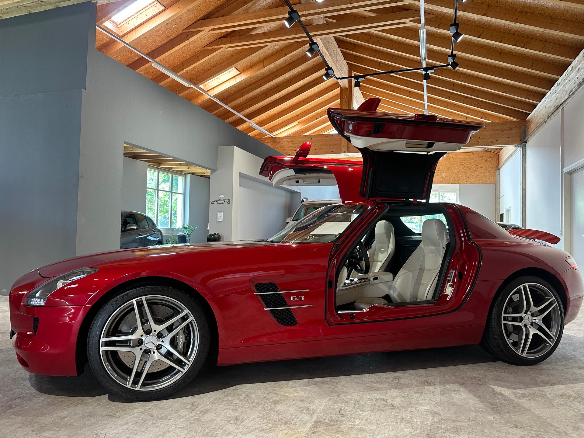 MERCEDES-BENZ SLS 63 AMG Speedshift / Originalzustand-image-7