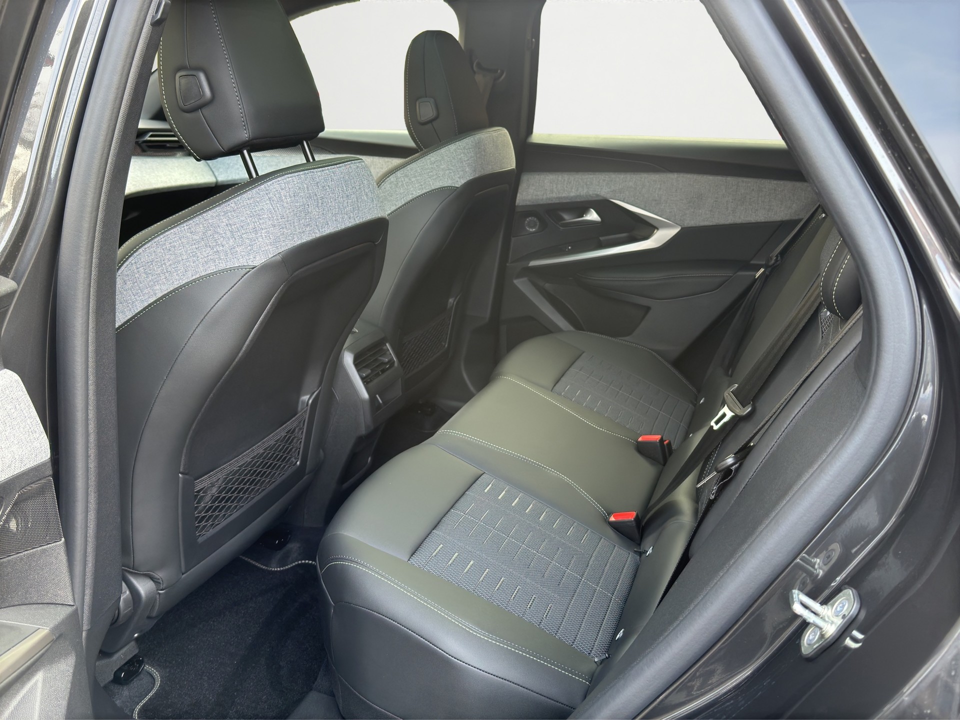 PEUGEOT 3008 145 e-DCS GT Aut. 35% Rabatt auf Listenpreis!-image-13