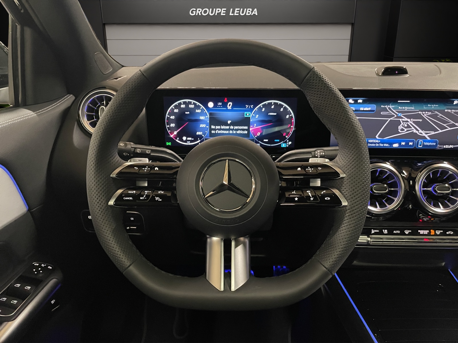 MERCEDES-BENZ GLA 250 4Matic 8G-DCT Swiss Star-image-12