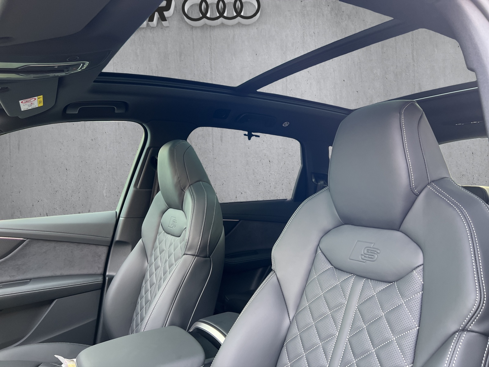 AUDI Q7-image-16