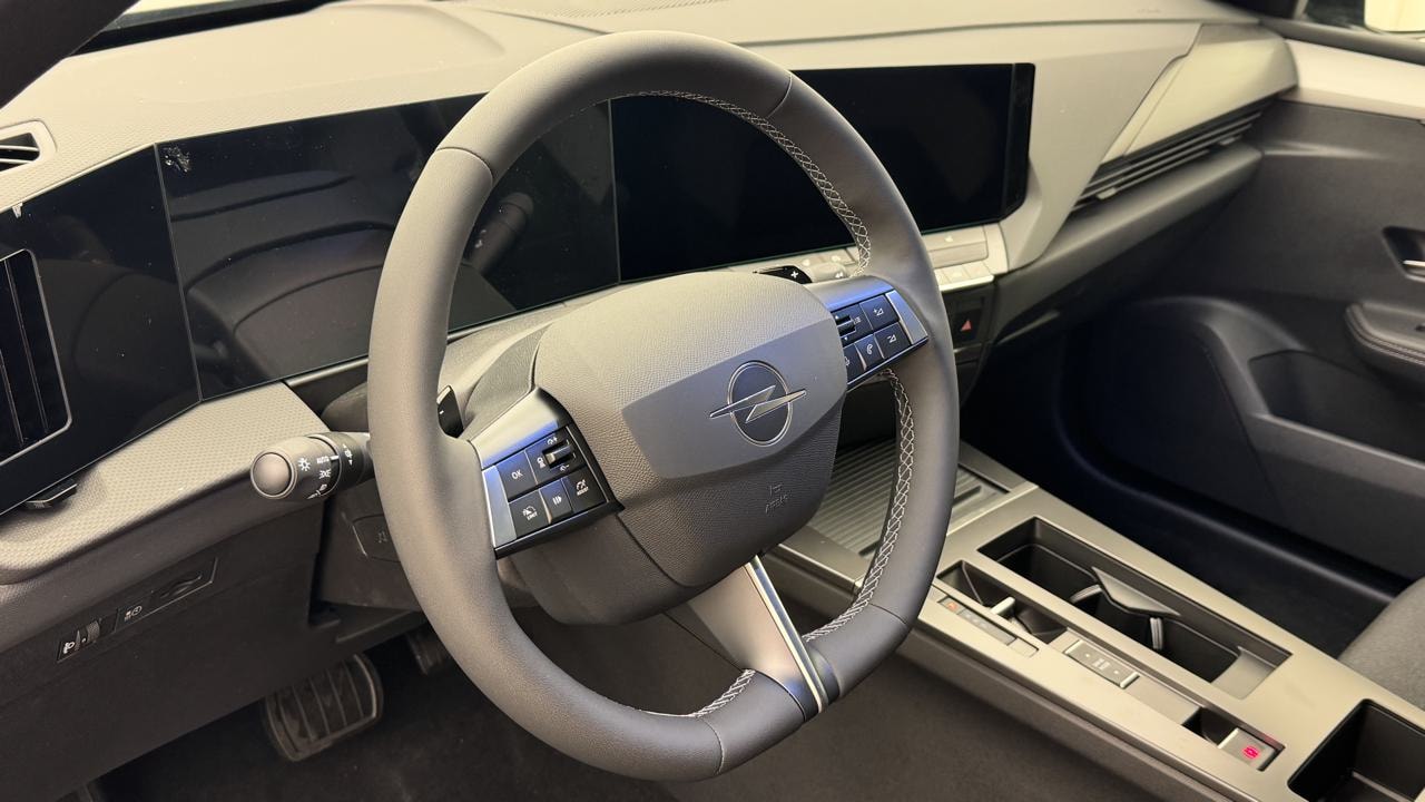 OPEL Astra 54 kWh GS-image-6