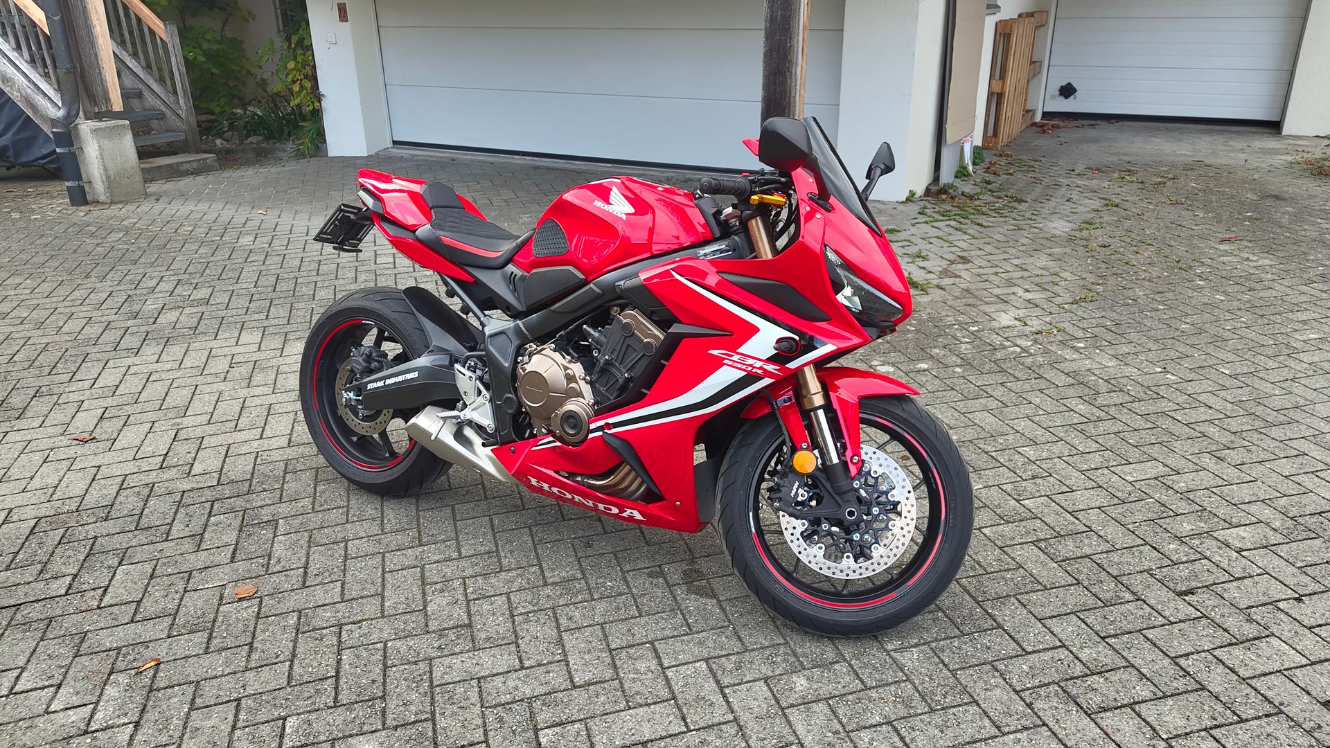 HONDA CBR 650 R ABS-image-1