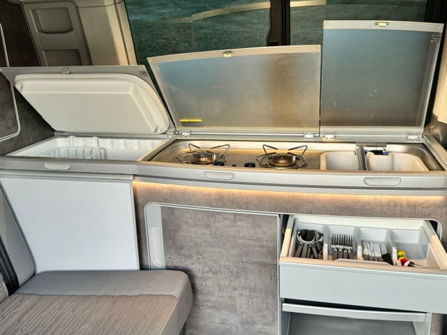VW VW T6.1 California 2.0 Bi-TDI Ocean 4Motion DSG-image-2