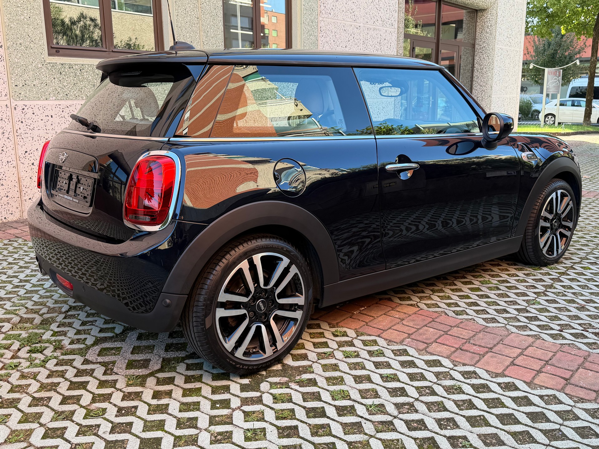 MINI Cooper Steptronic DKG-image-3