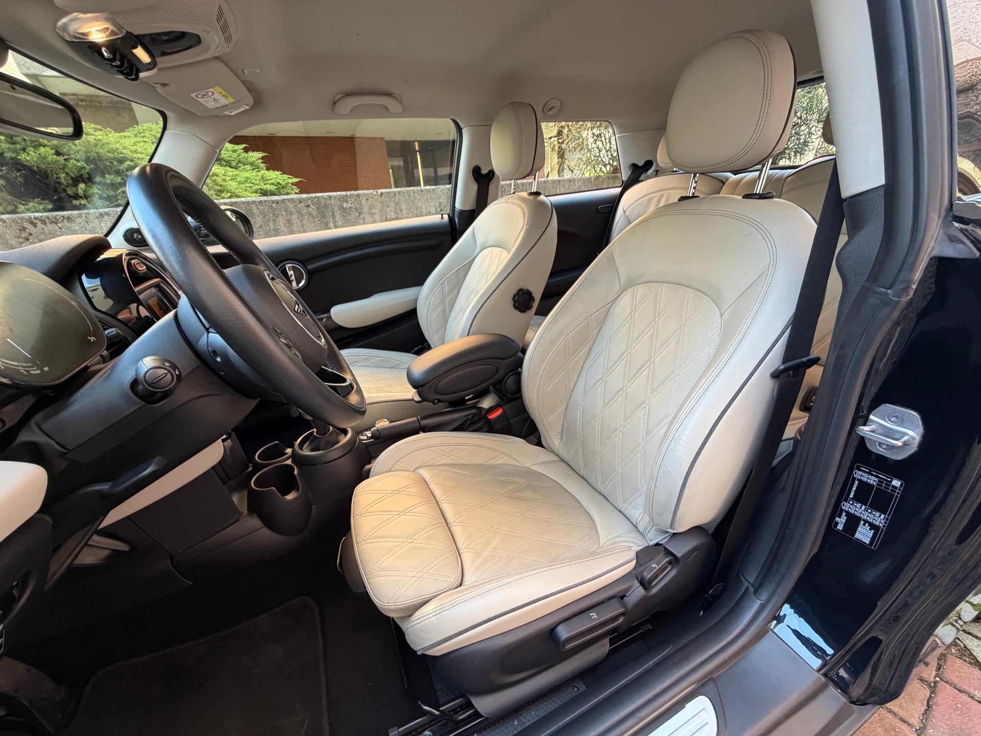 MINI Cooper Steptronic DKG-image-5