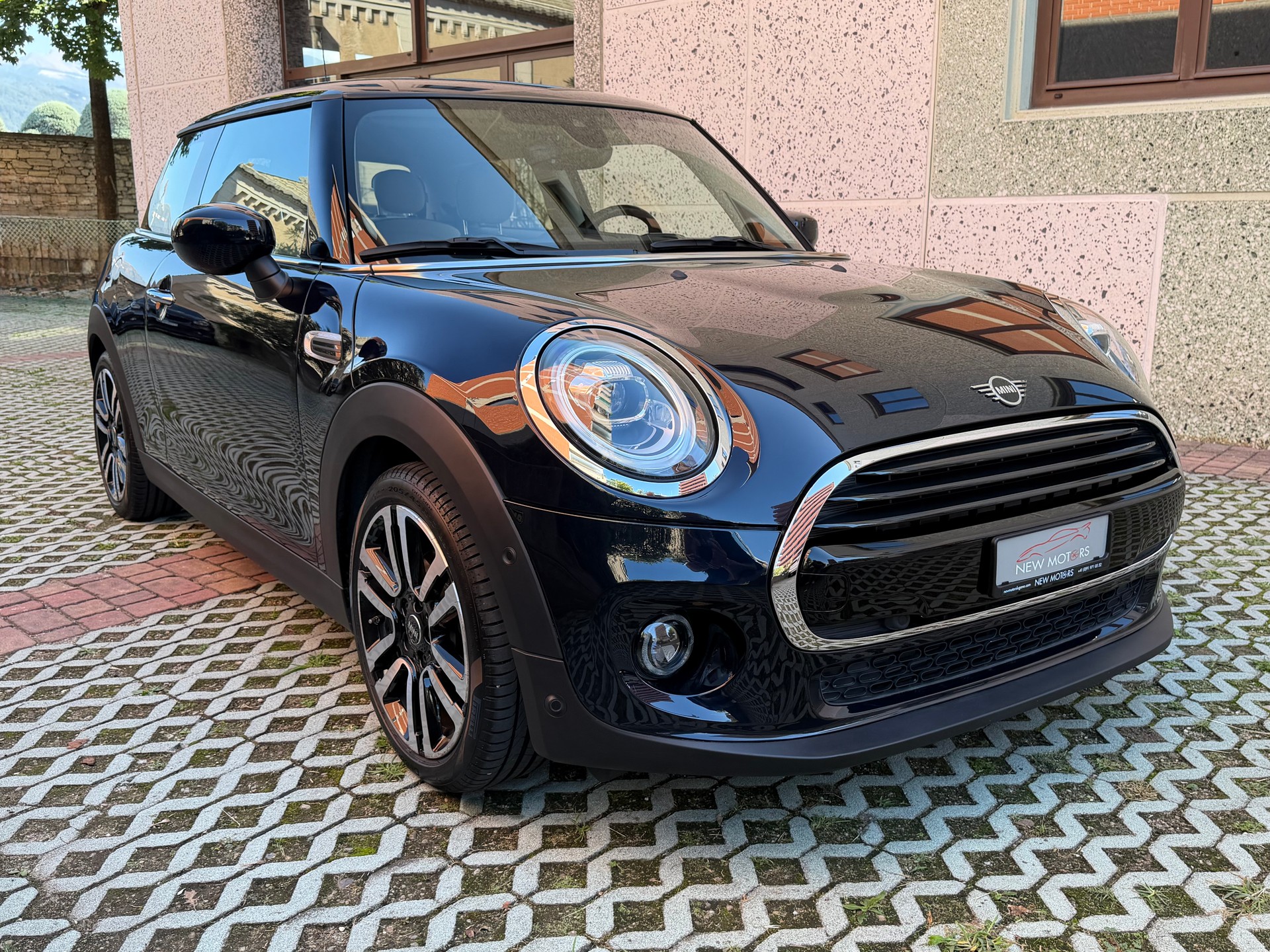MINI Cooper Steptronic DKG-image-2