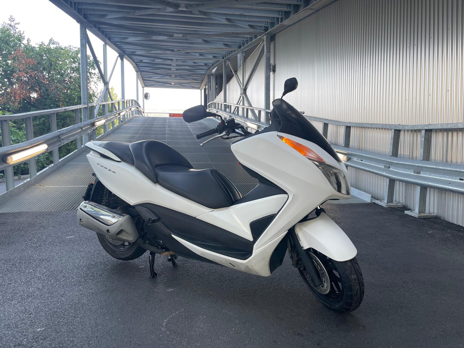 HONDA NSS 300 A ABS
