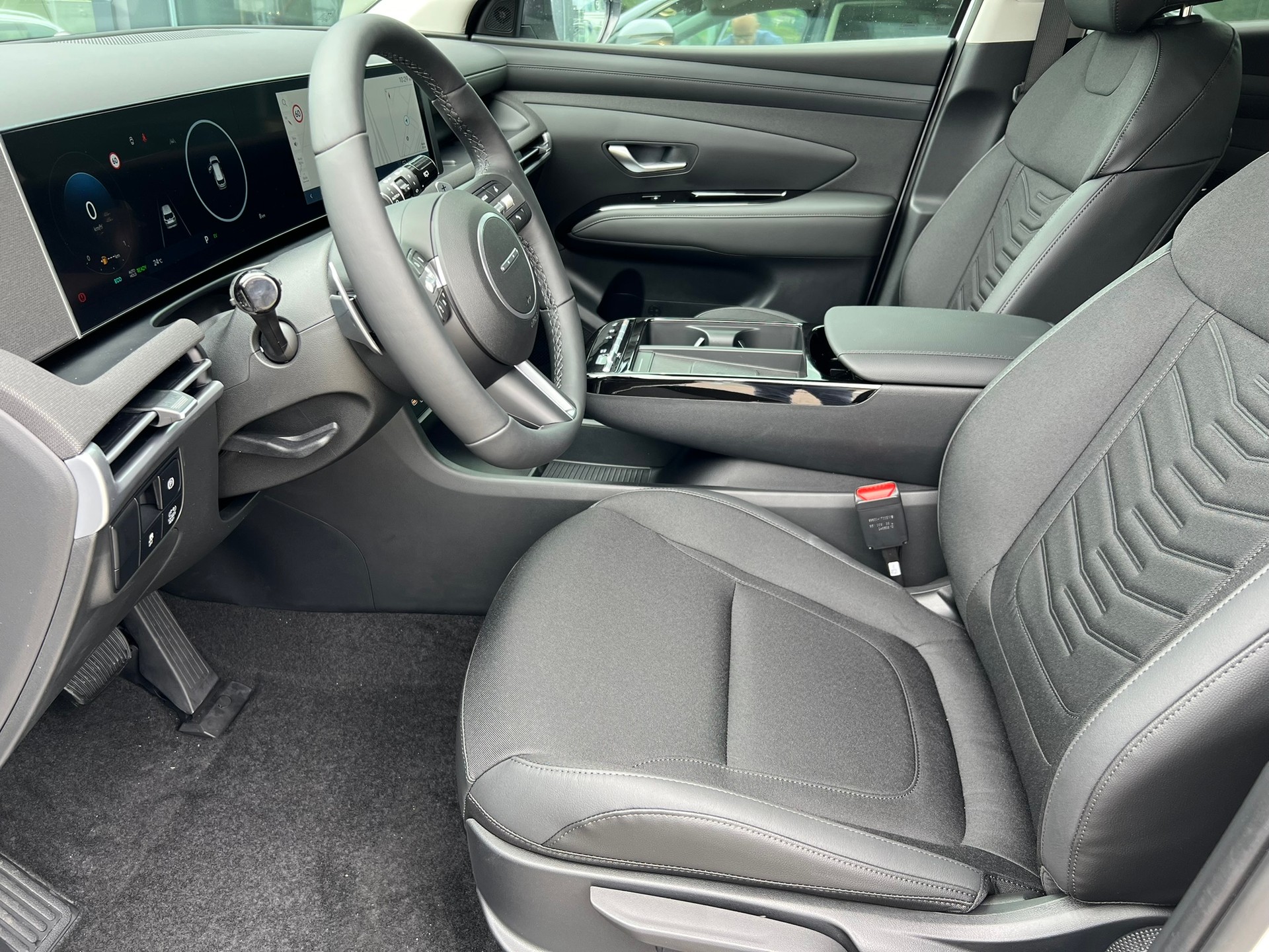 HYUNDAI Tucson 1.6 TGDI HEV Amplia 4WD-image-6