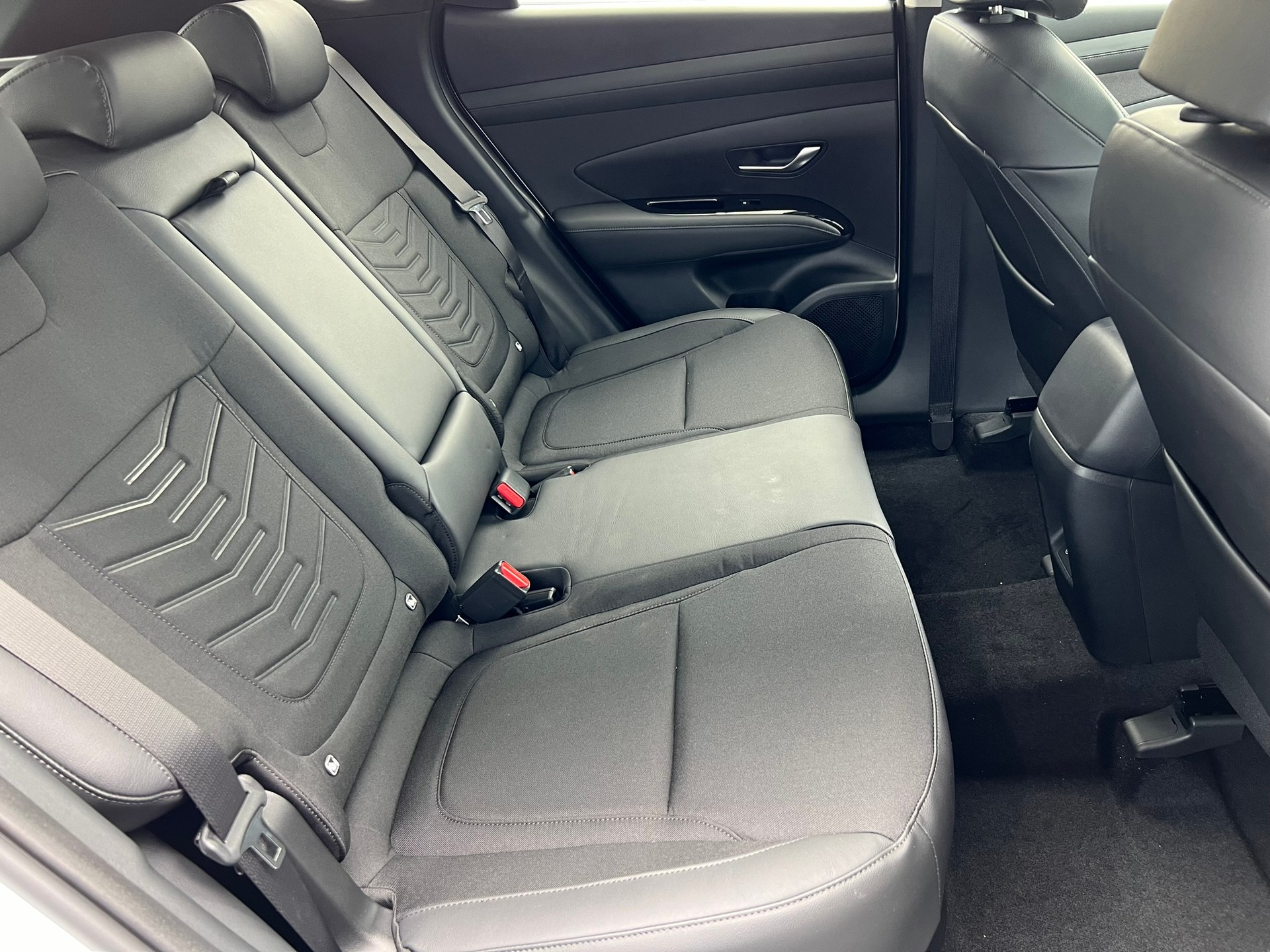 HYUNDAI Tucson 1.6 TGDI HEV Amplia 4WD-image-10