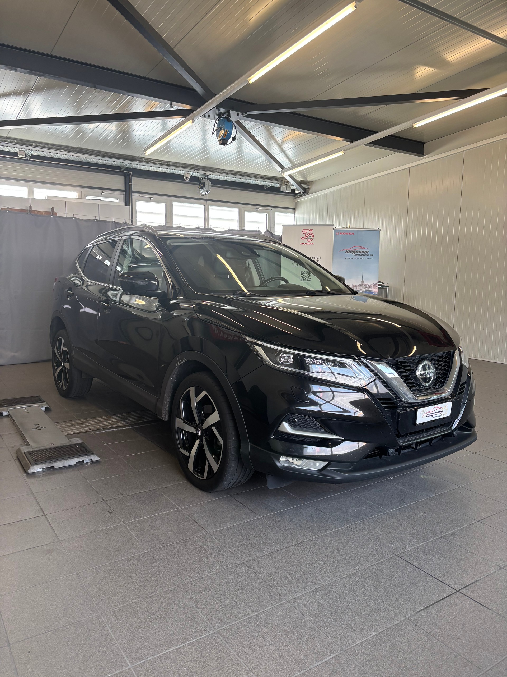 NISSAN Qashqai 1.7 dCi tekna+ Xtronic ALL-MODE 4x4-showroom-element-2