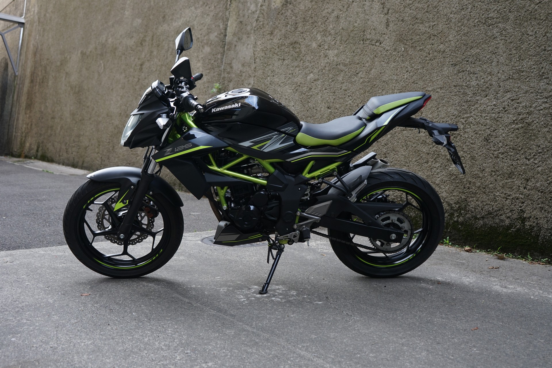 KAWASAKI Z 125 ABS-image-1