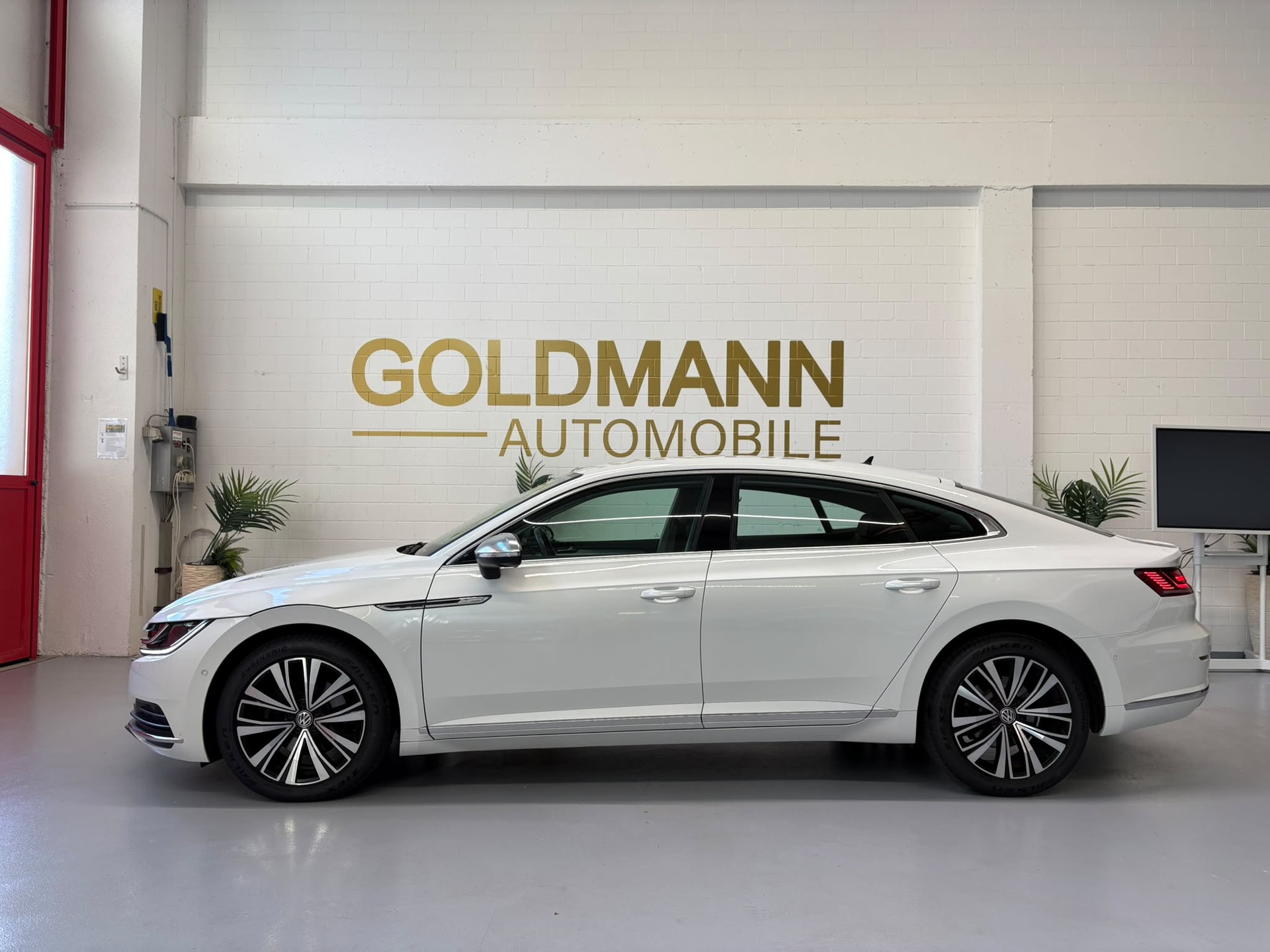 VW Arteon 2.0 TDI SCR BMT Elegance 4Motion DSG-showroom-element-1