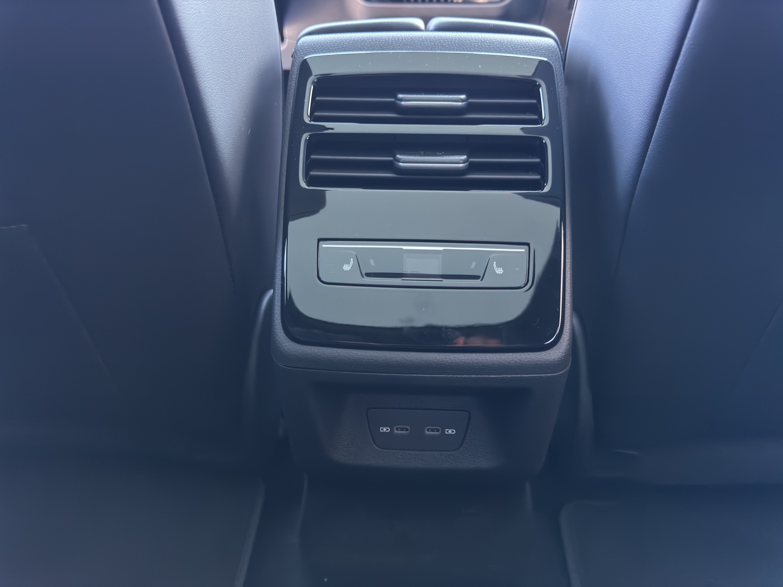 VW ID.7 Tourer GTX 86 kWh GTX 4 Motion Business-image-24
