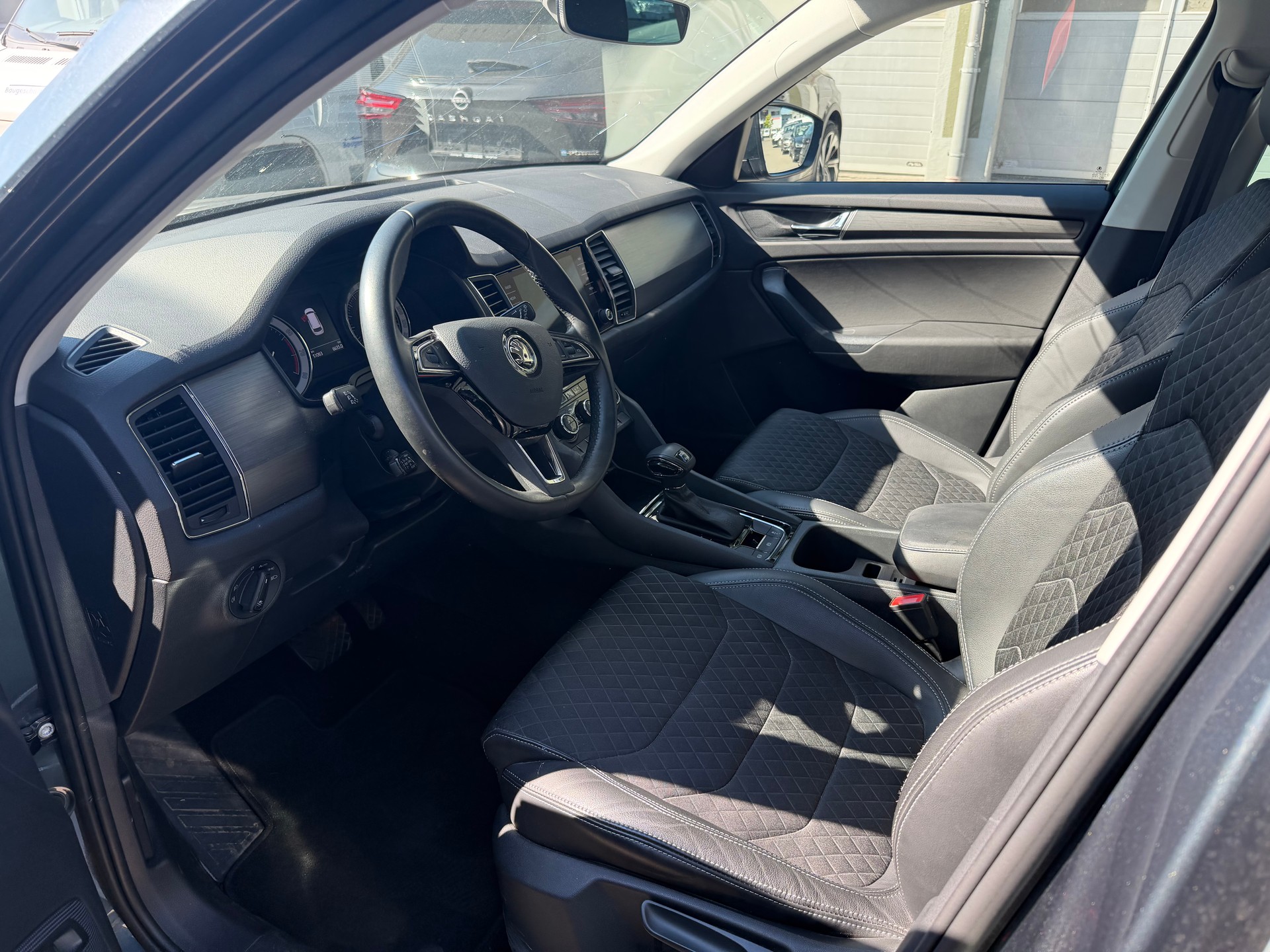 SKODA Kodiaq 2.0 TSI Ambition 4x4-image-9