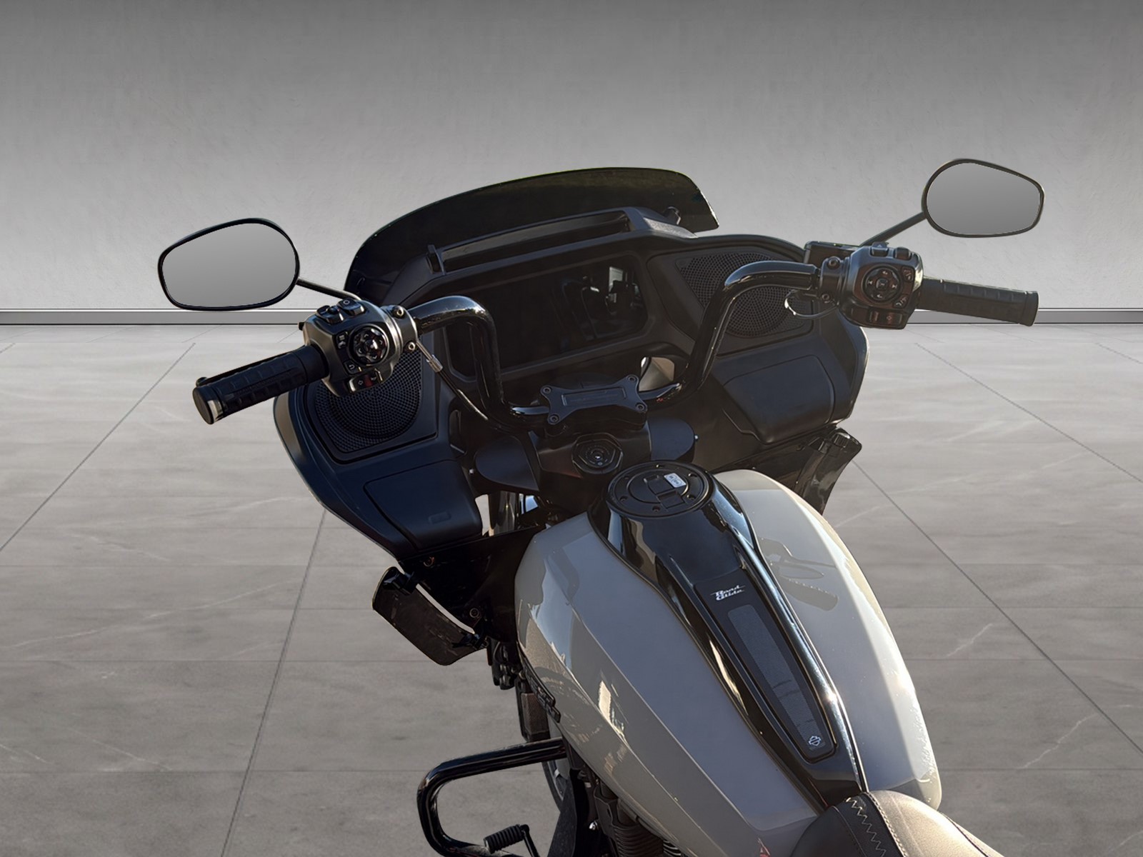 HARLEY-DAVIDSON FLTRX Road Glide Black Finish 117-image-3