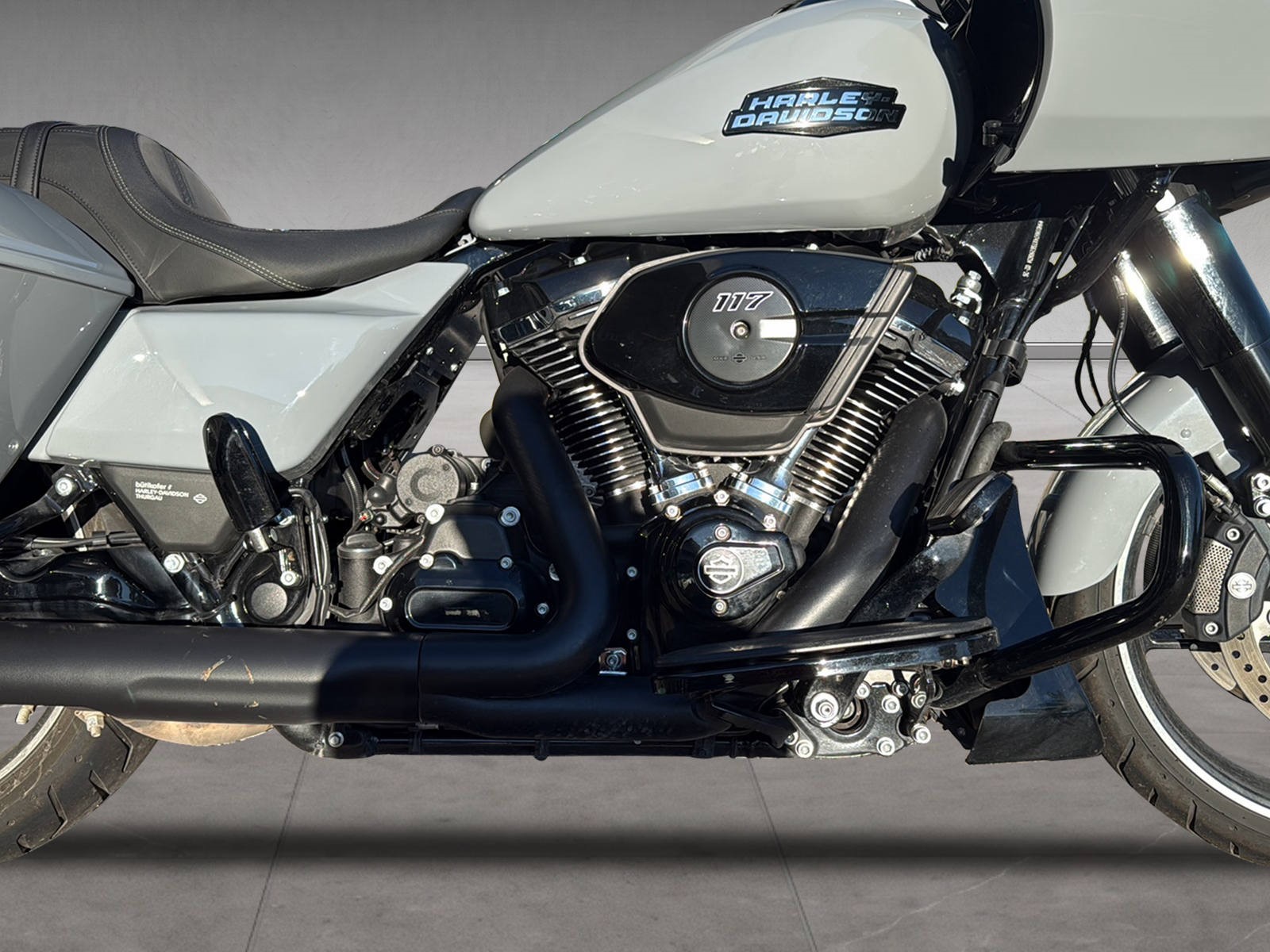 HARLEY-DAVIDSON FLTRX Road Glide Black Finish 117-image-4