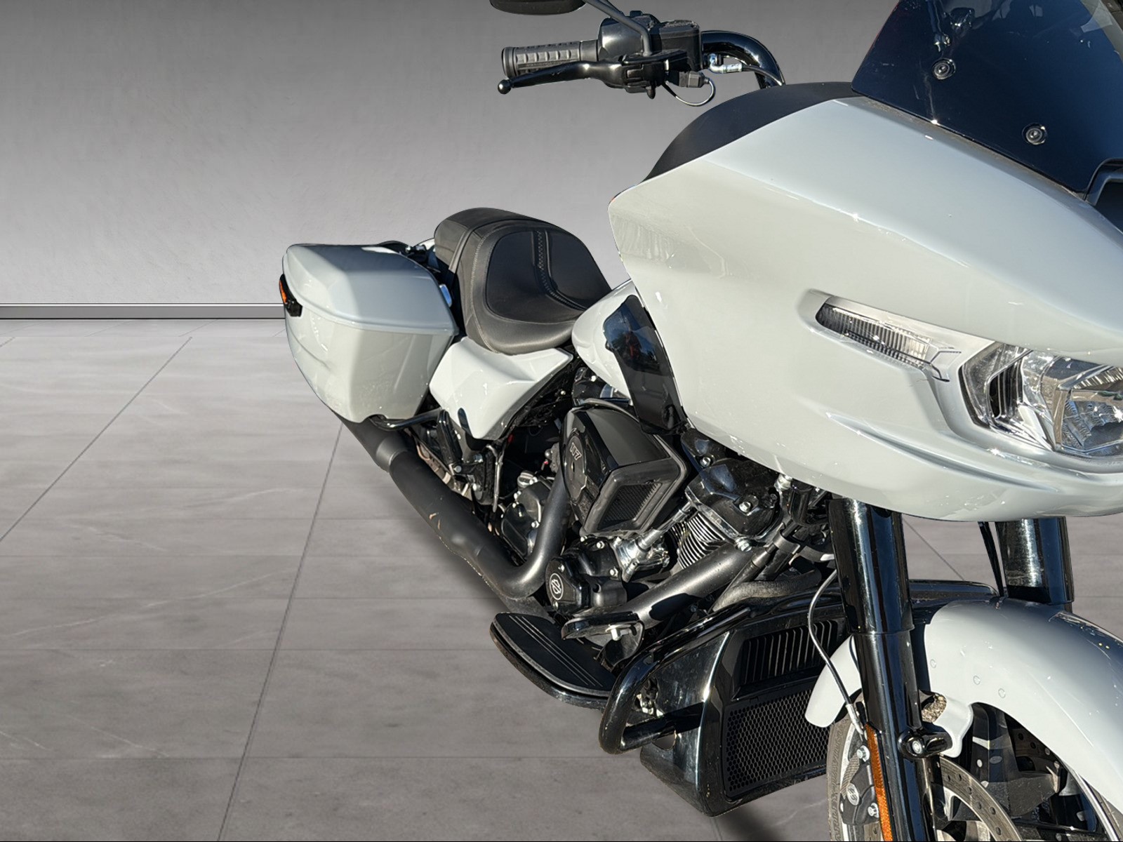 HARLEY-DAVIDSON FLTRX Road Glide Black Finish 117-image-8