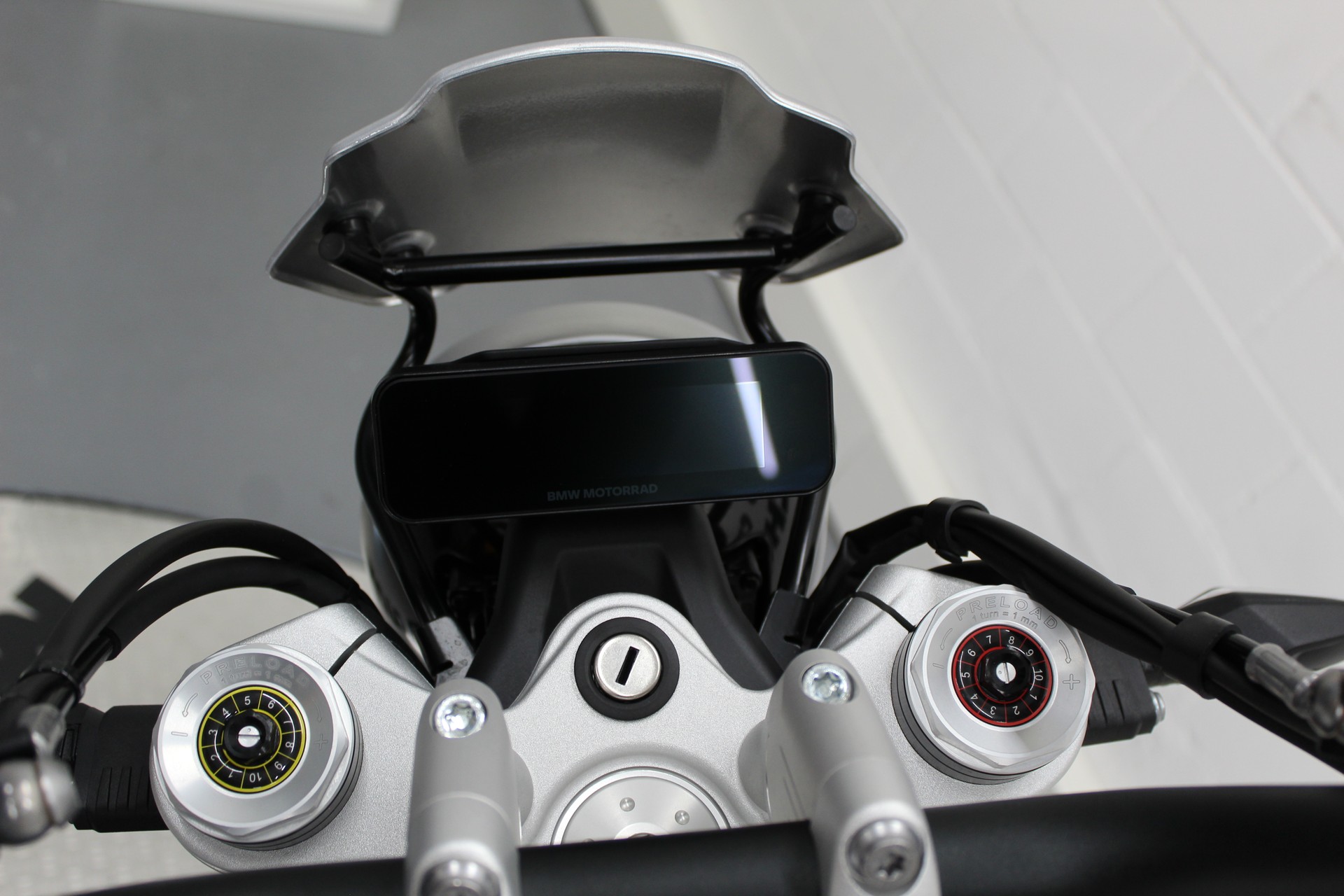BMW R 12 nine T-image-7
