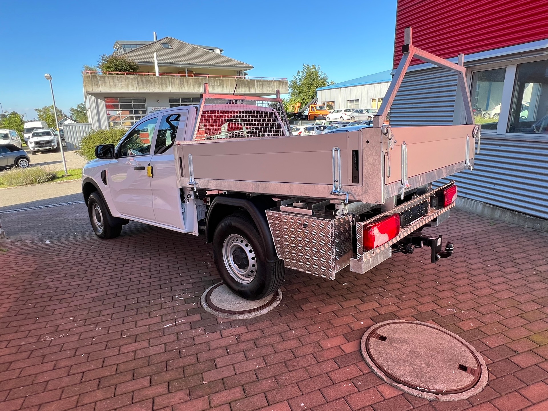 FORD Ranger XL 2.0 Eco Blue Chassis 4x4 / 3 Seiten Kipper-image-12