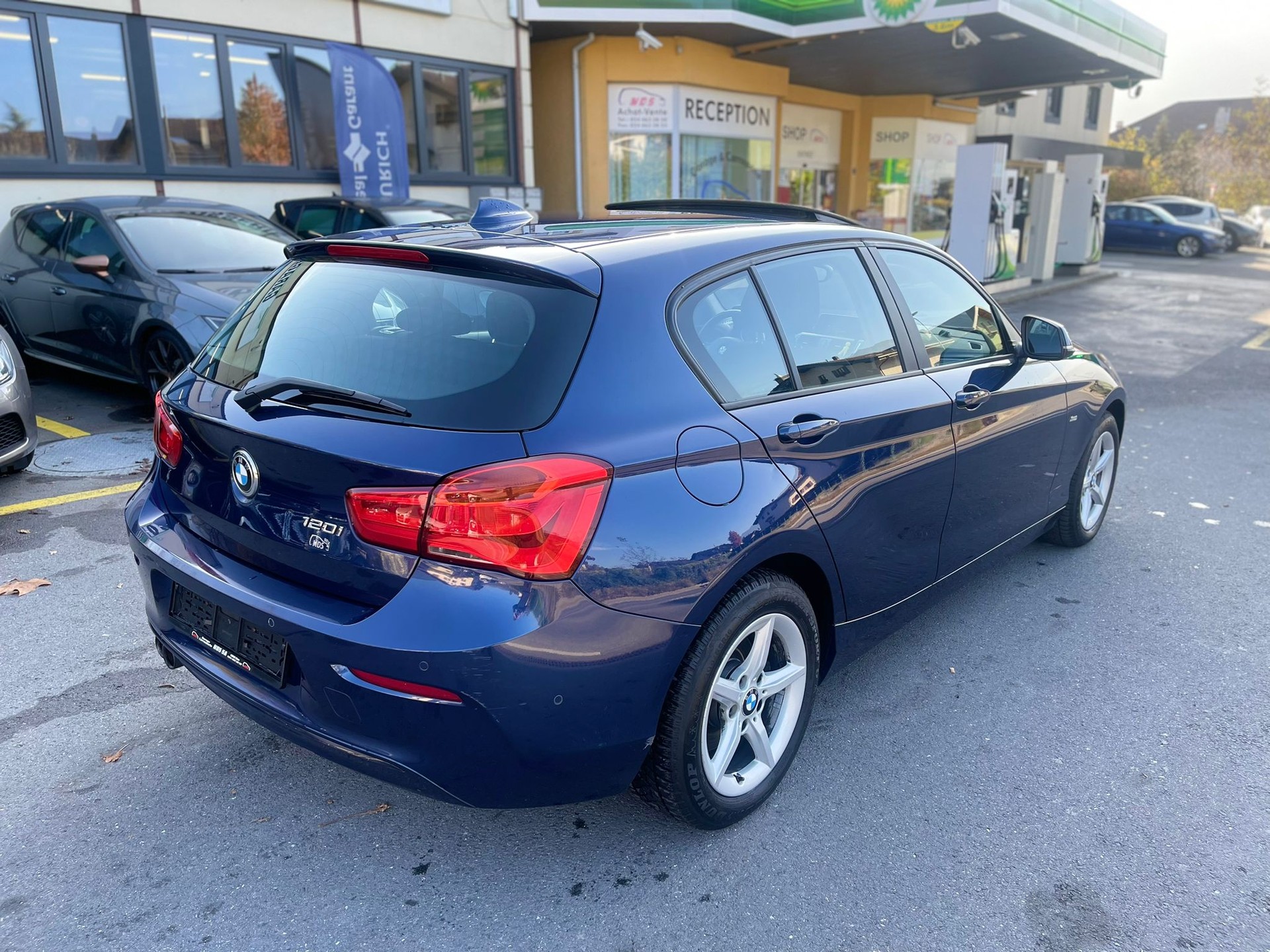 BMW 120i Sport Line Steptronic-image-3